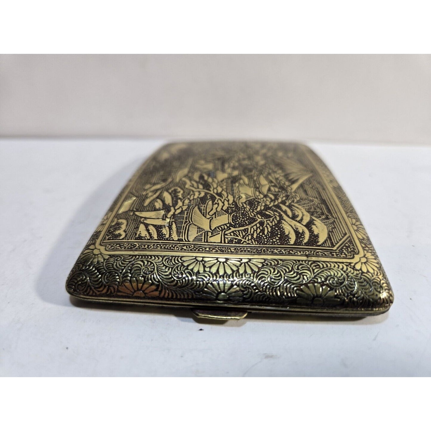 ANTIQUE ORIENTAL MULTI COLOR DRAGON CIGARETTE CASE 4 1/2 x 3" 7352/2