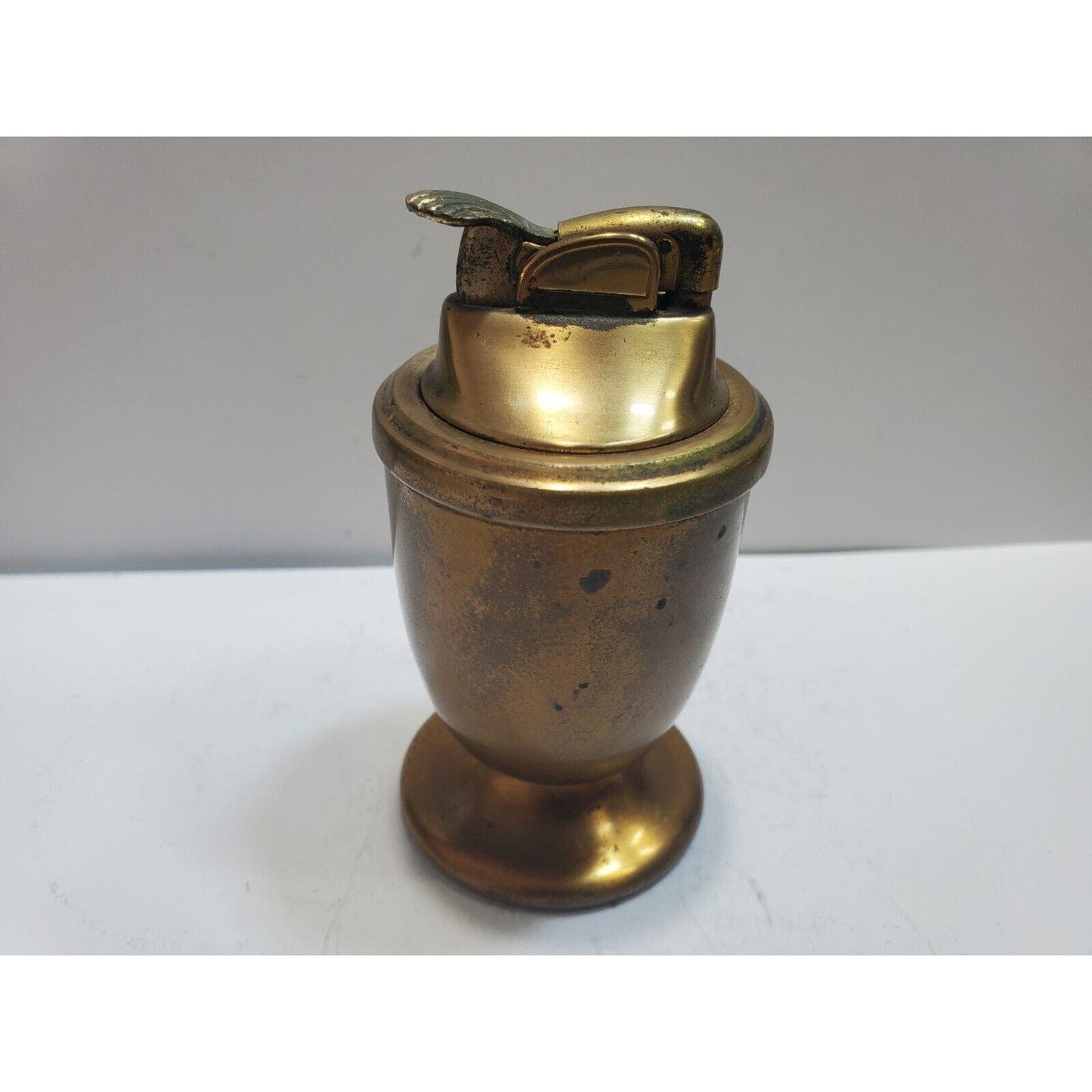 ANTIQUE Working Brass Evans Table Lighter 6585/13
