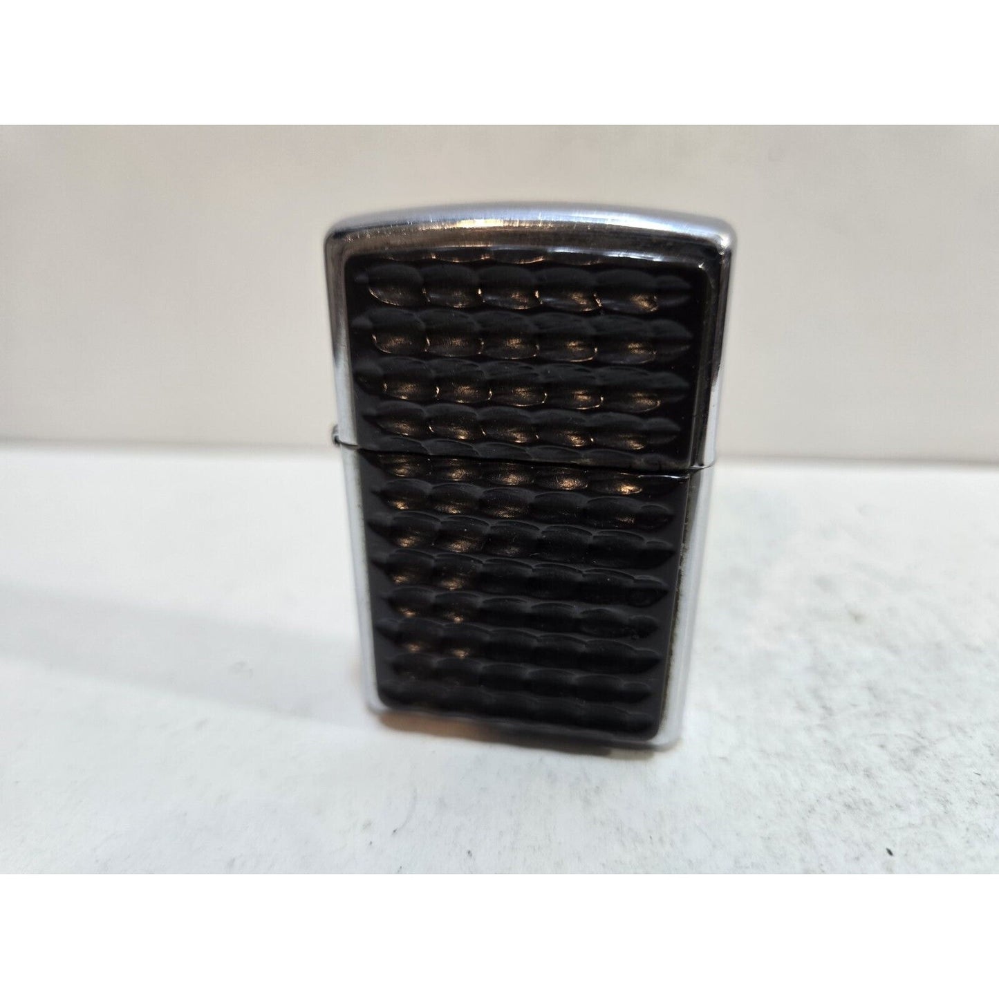 ZIPPO Lighter 1998 High Polish Chrome, Ridged 3D Design Brown Bakelite 7409/33