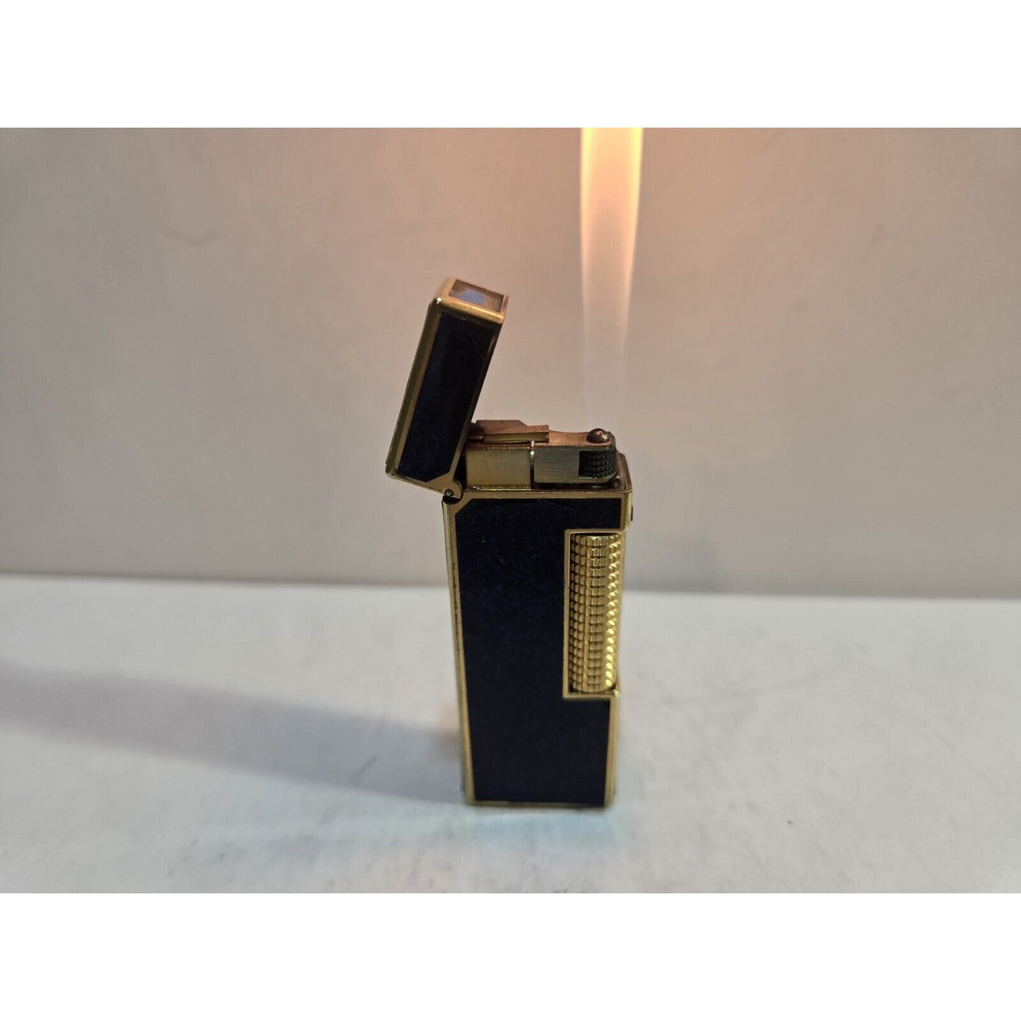 Working Vintage DUNHILL Rollagas Lighter Enamel, Gold Tone SWISS MADE, 7589/37