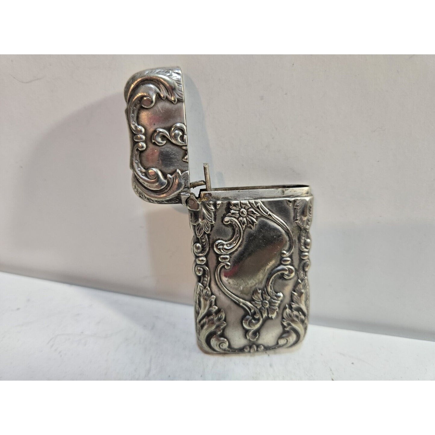 Vintage Floral ROCOCO Art NOUVEAU G Silver Vesta, Match Case, Safe 7296/31