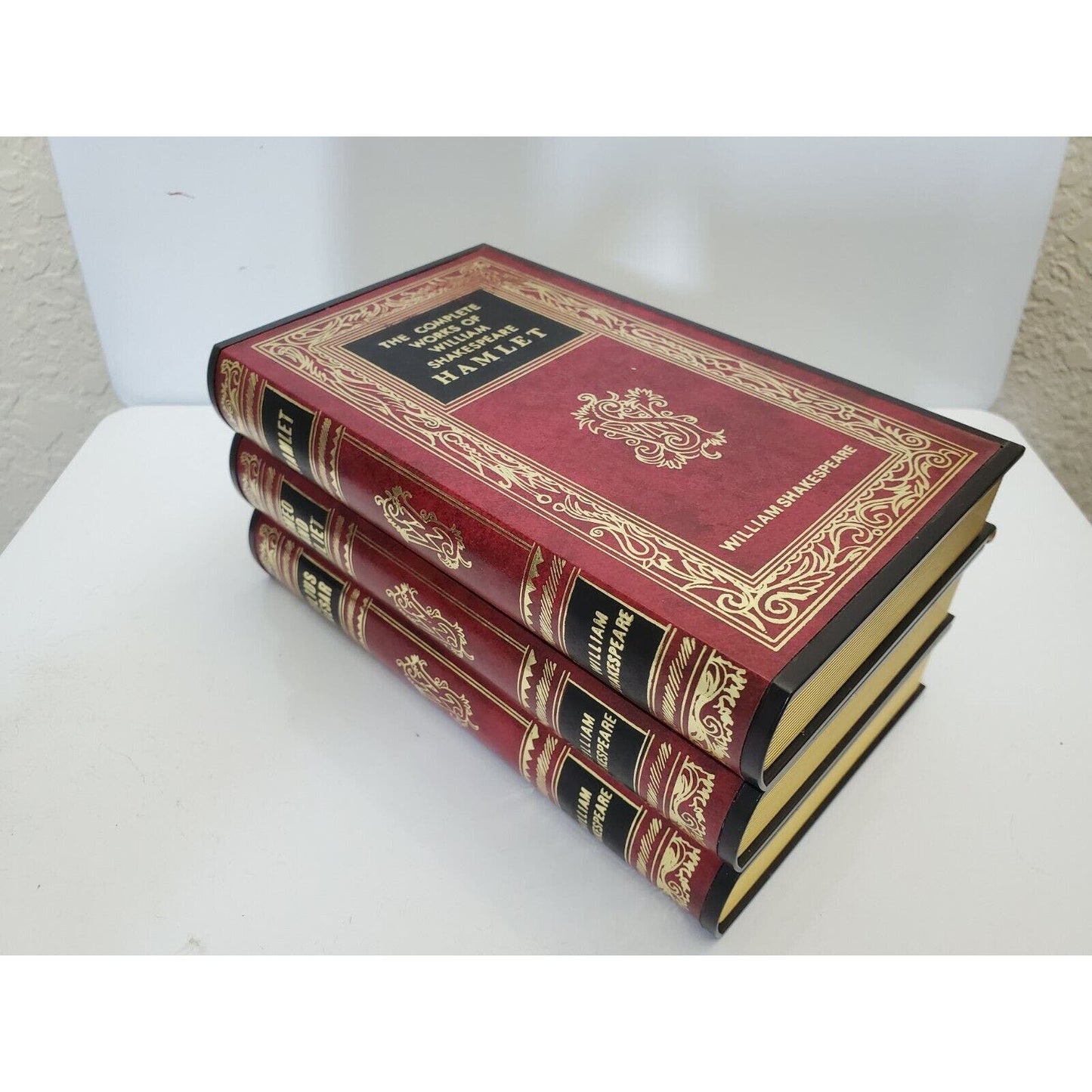 IM Corona William Shakespeare Hamlet Music Box Cigarette Case Lighter Working