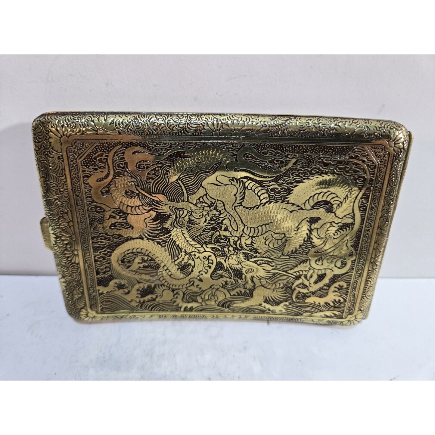 ANTIQUE ORIENTAL MULTI COLOR DRAGON CIGARETTE CASE 4 1/2 x 3" 7352/2