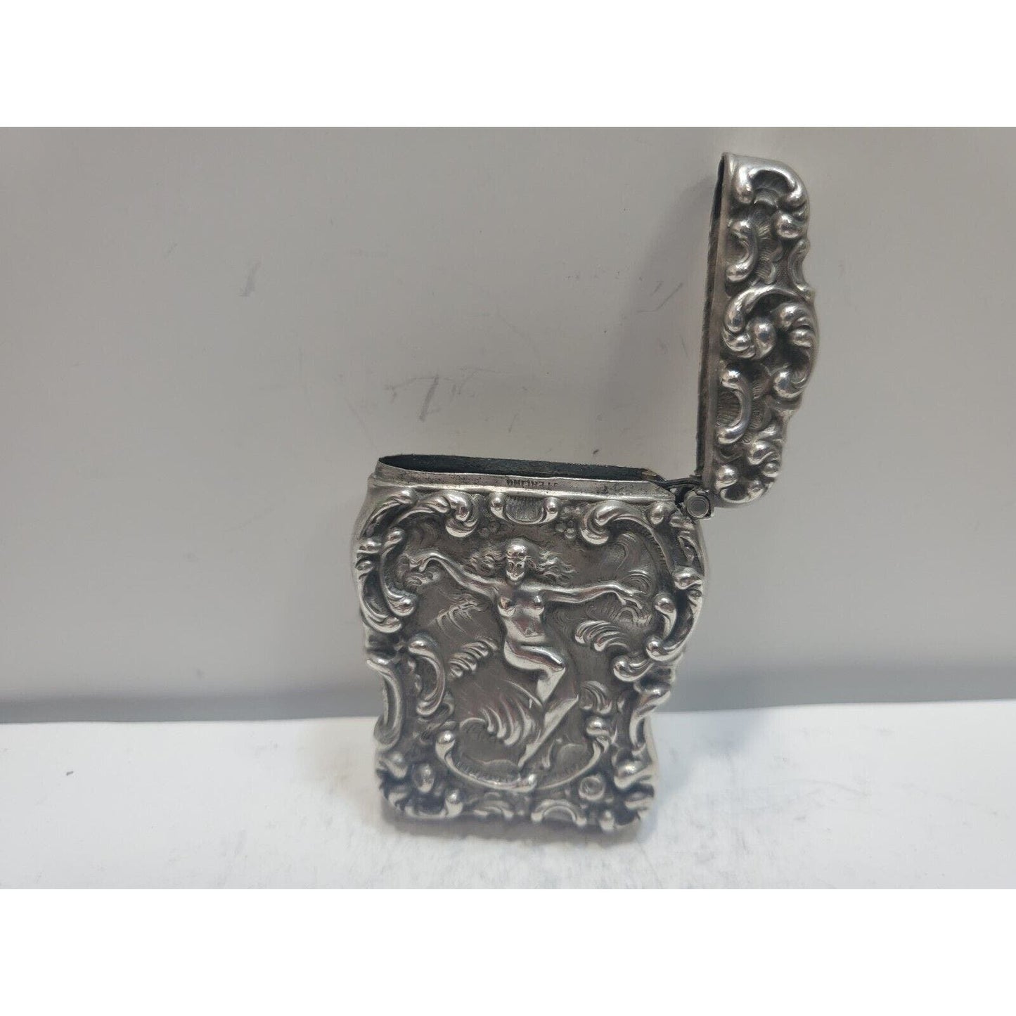 1902 Unger Bros Art Nouveau Nude Sterling Silver Vesta Match Case 6639/3