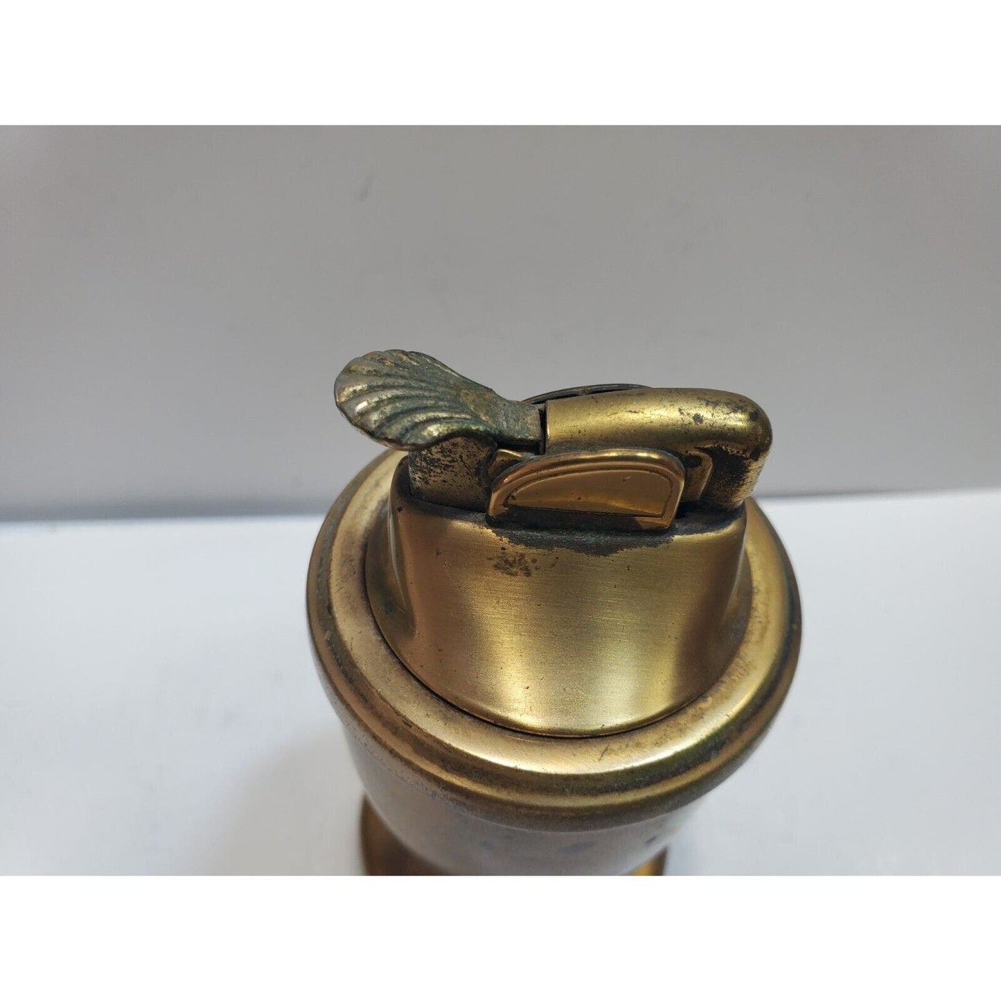 ANTIQUE Working Brass Evans Table Lighter 6585/13