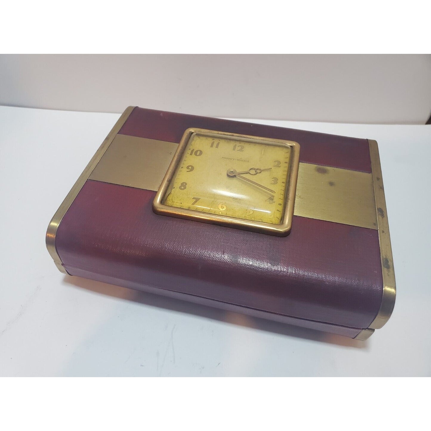 Unique Antique Leather Wrapped Cigarette / Cigar Box With WORKING Clock 6889/4