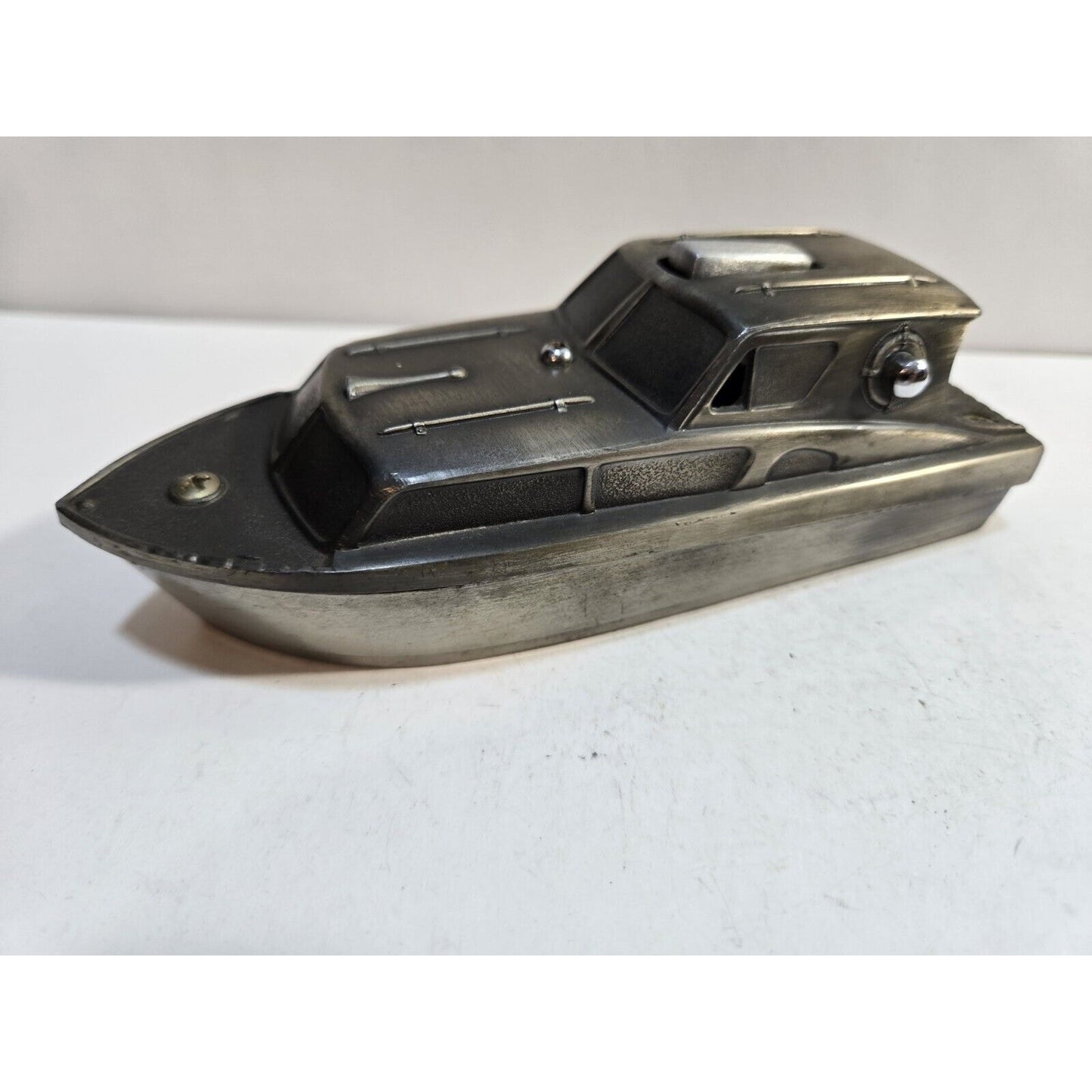 Working VINTAGE SHIELDS NAUTICAL CABIN CRUISER BOAT METAL TABLE LIGHTER 7225/40