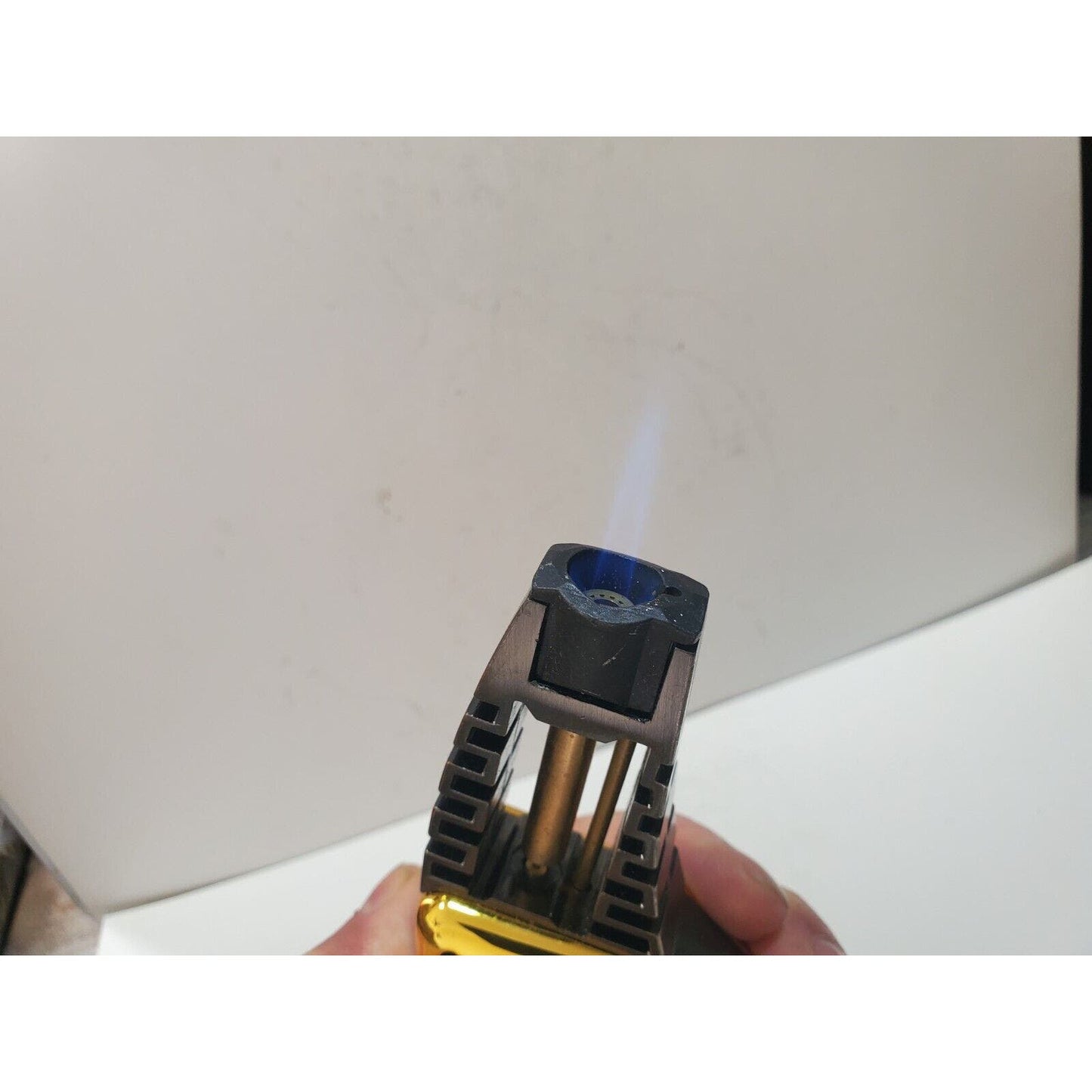 Working Vintage Ignitus Magnum Torch Lighter Gold Tone 6312/35