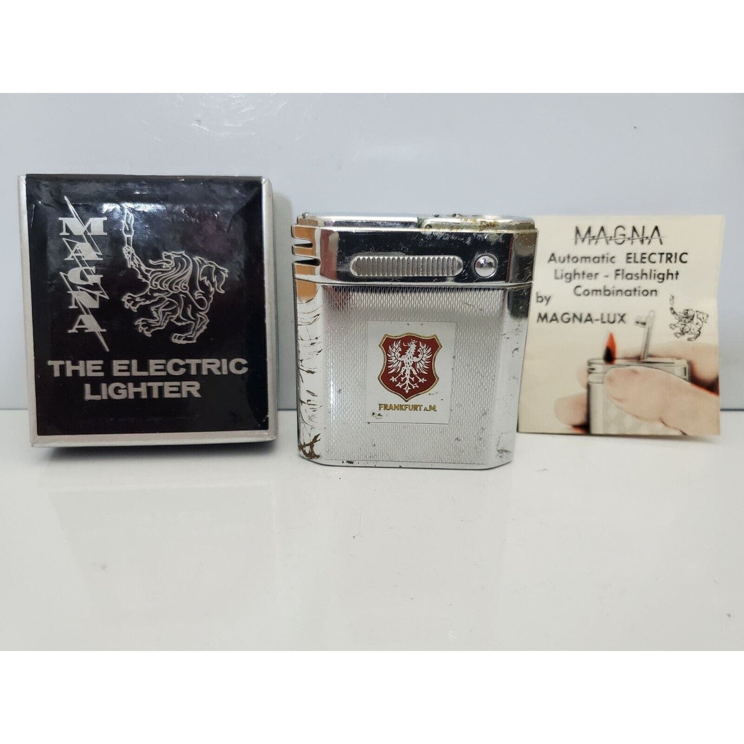 Vintage Fumalux FL400 FRANKFRUT Crest Lighter & FLASHLIGHT, Original Box 4165/24