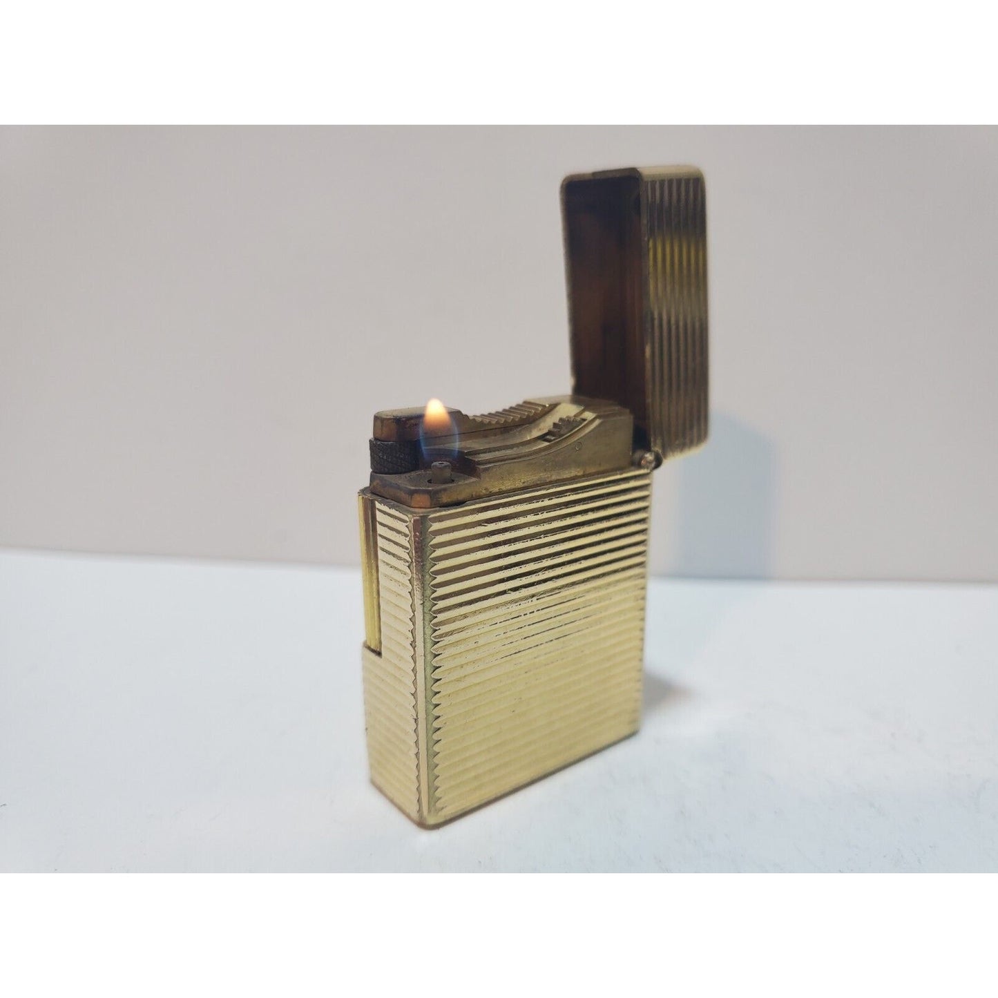 Working ST Dupont Lighter Line 1 Small- Paris, France- Gold-Plated 6885/37