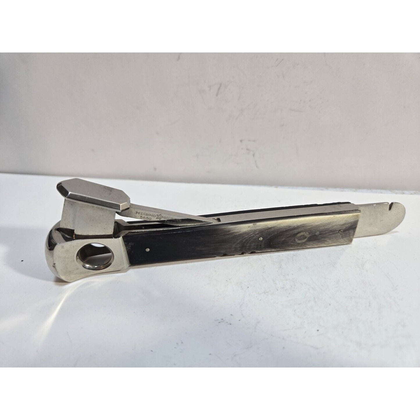 Vintage Working German Donatus Solingen Silver Tone Cigar Cutter 6863/6
