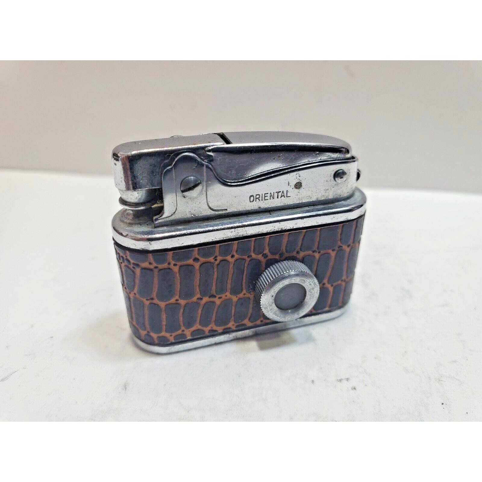 Working 1950's VINTAGE PIN UP PEEP SHOW-Move VIEWER LIGHTER - 16