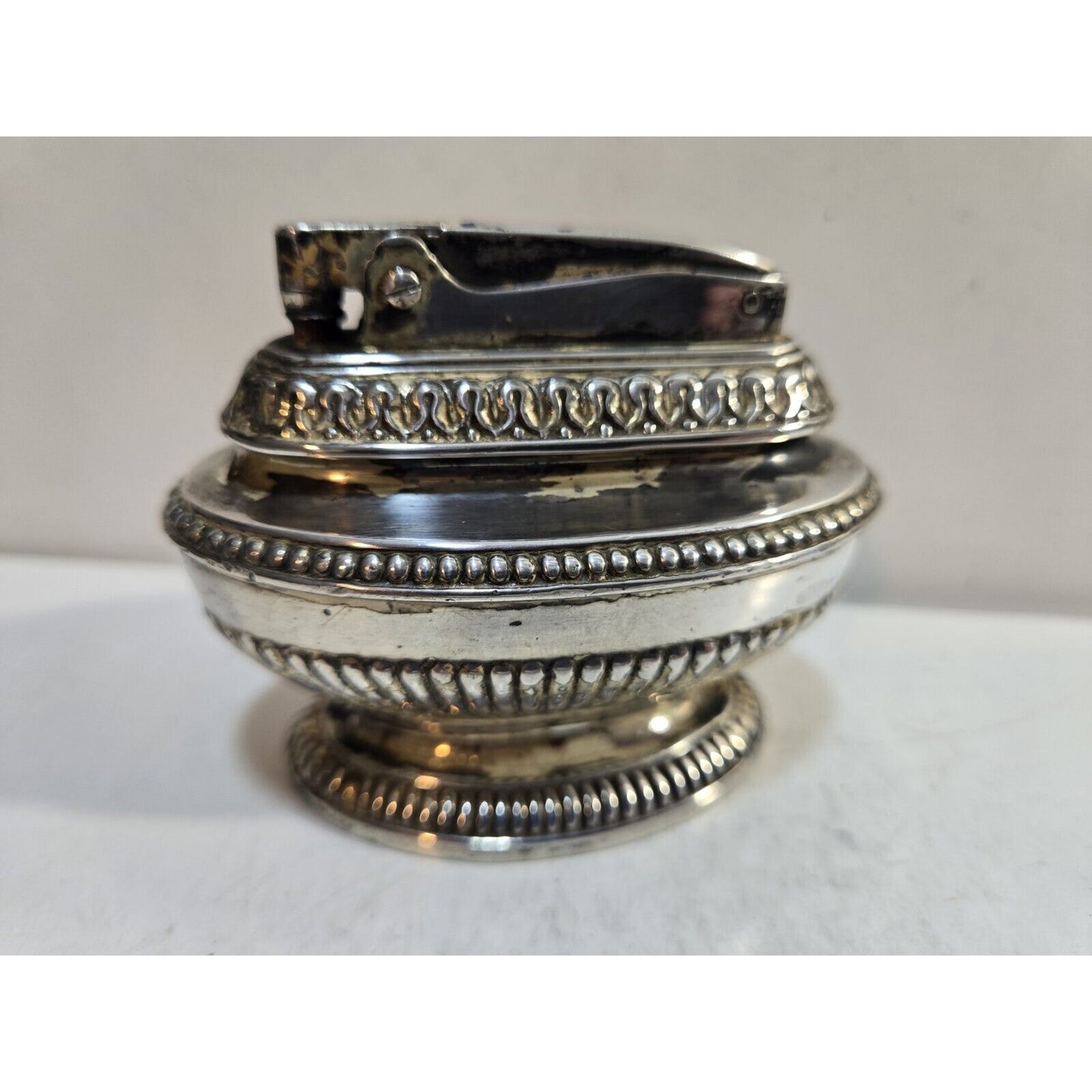 VINTAGE WORKING Ronson Queen Anne Silver Table Lighter 7659/13