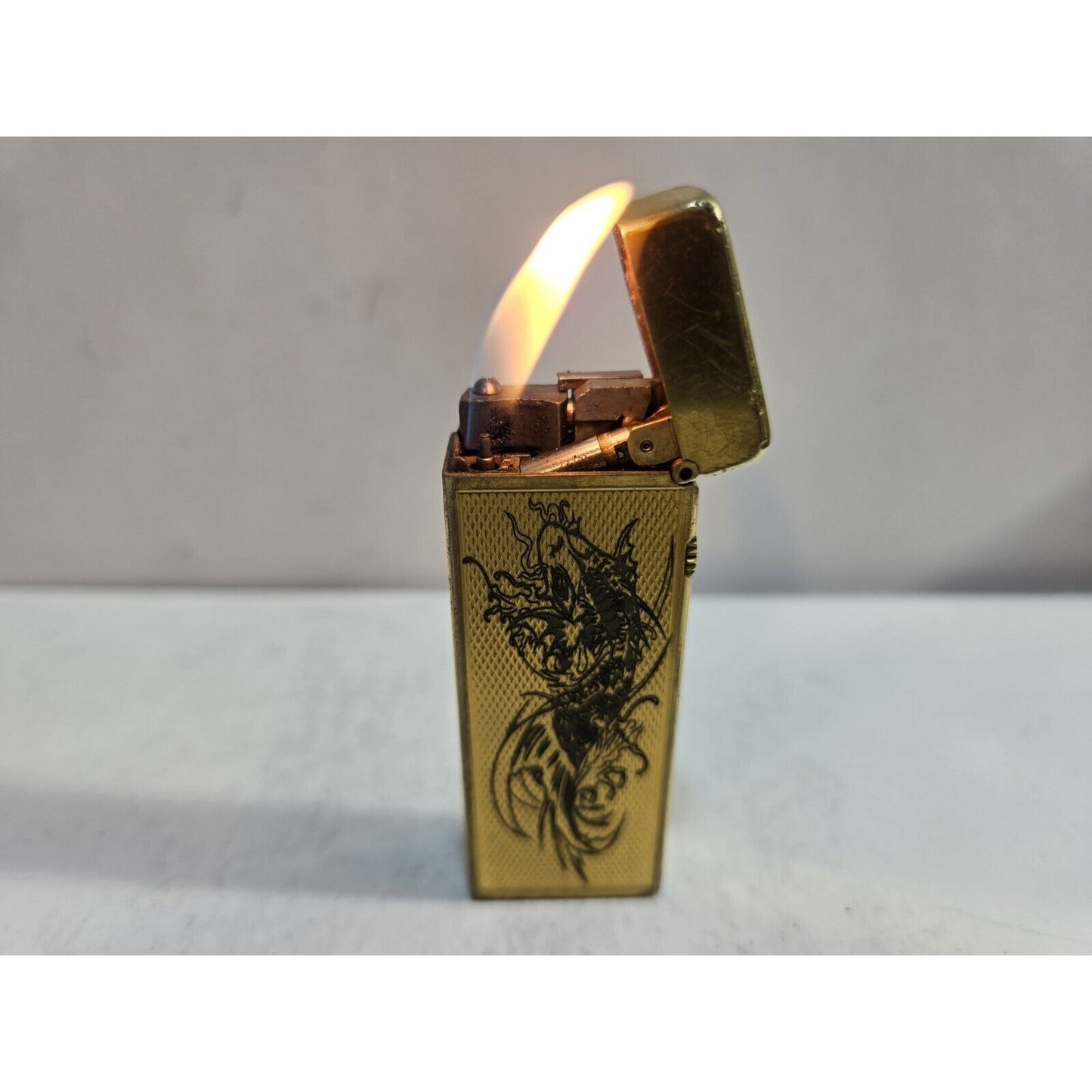 Working Vintage DUNHILL Rollagas Dragon Lighter Gold Tone SWISS MADE, 7074/37
