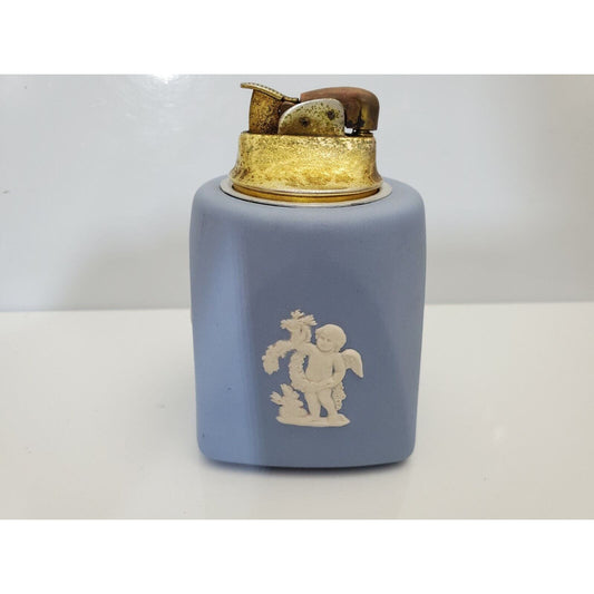 VINTAGE WORKING 1957 WEDGEWOOD BLUE JASPERWARE RONSON / EVANS LIGHTER 3785/13