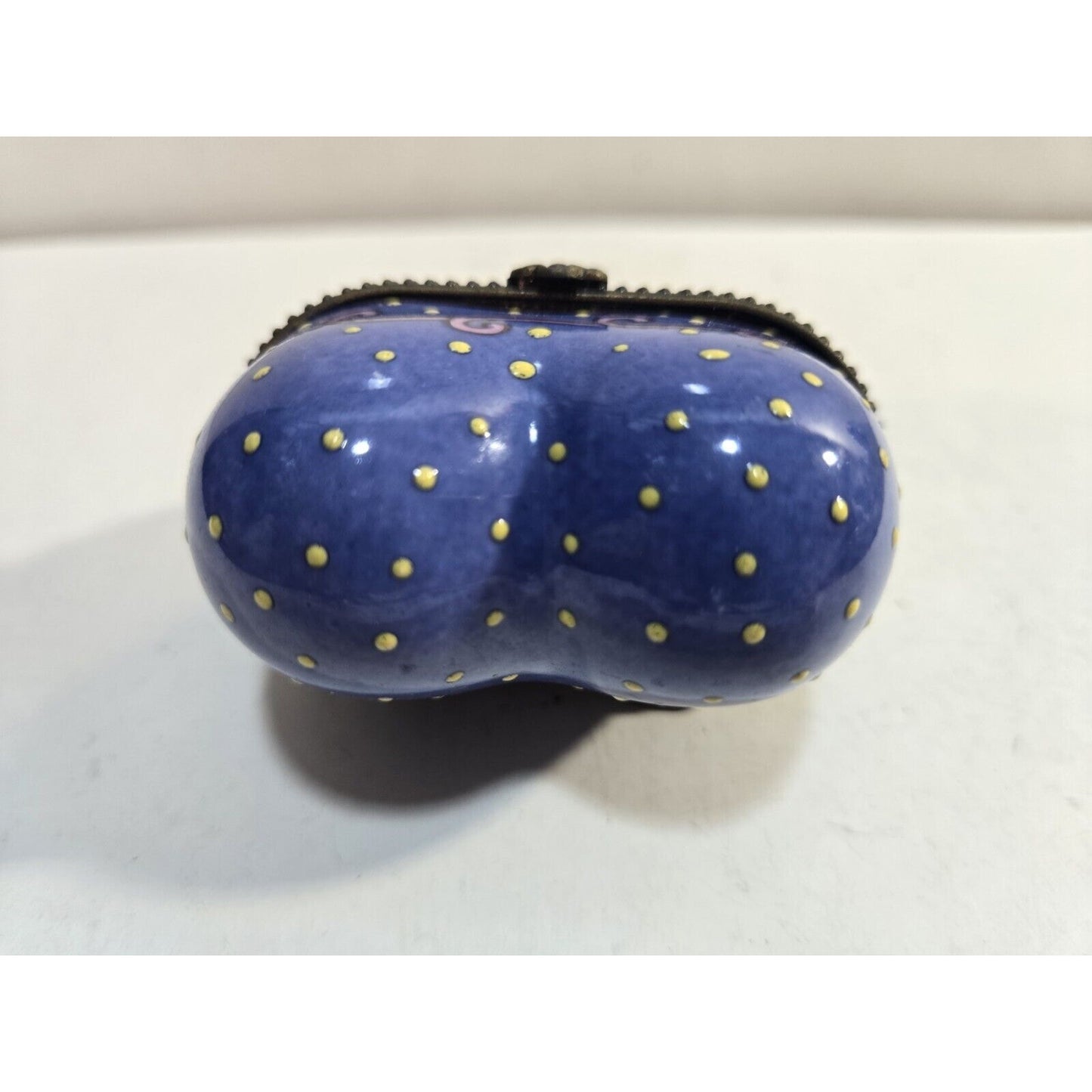 Porcelain Rose Pattern Heart Shaped Hinged Lid Trinket Box Pink Blue