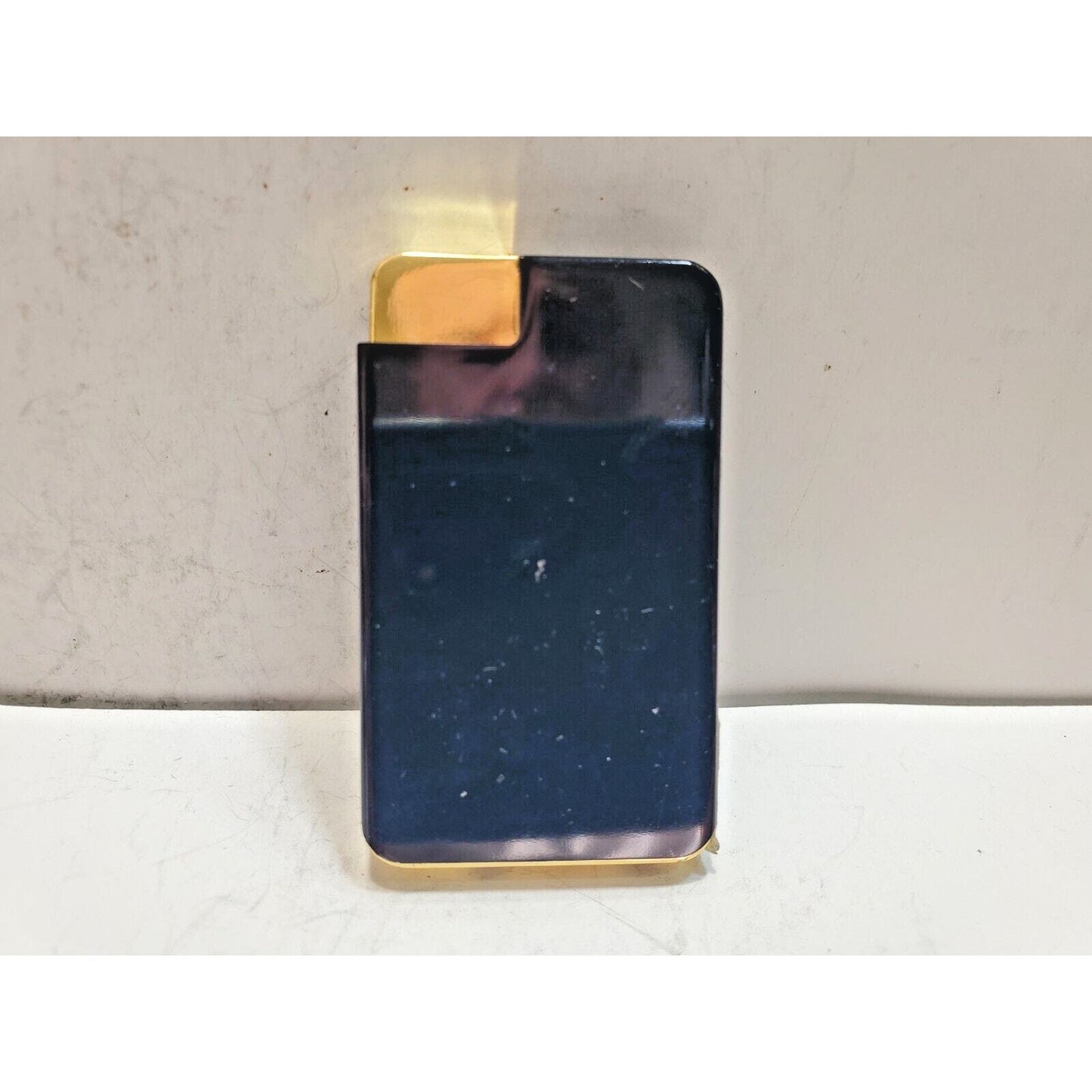 NOS Working Vintage BATTAT Black Enamel & Gold Tone Lighter 6382/34