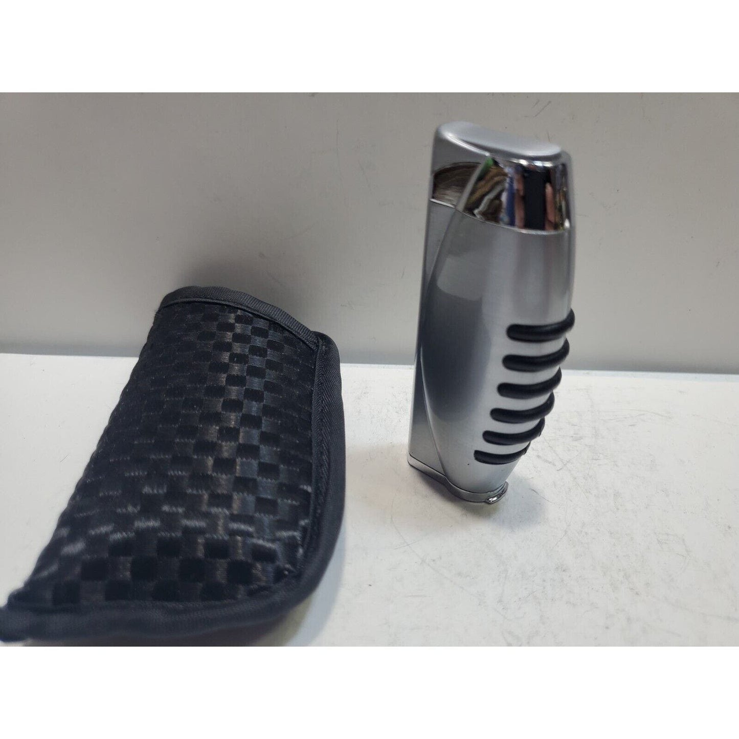 Vertigo Working Butane Silver Lighter, Torch Flame, Cigar punch 6613/34