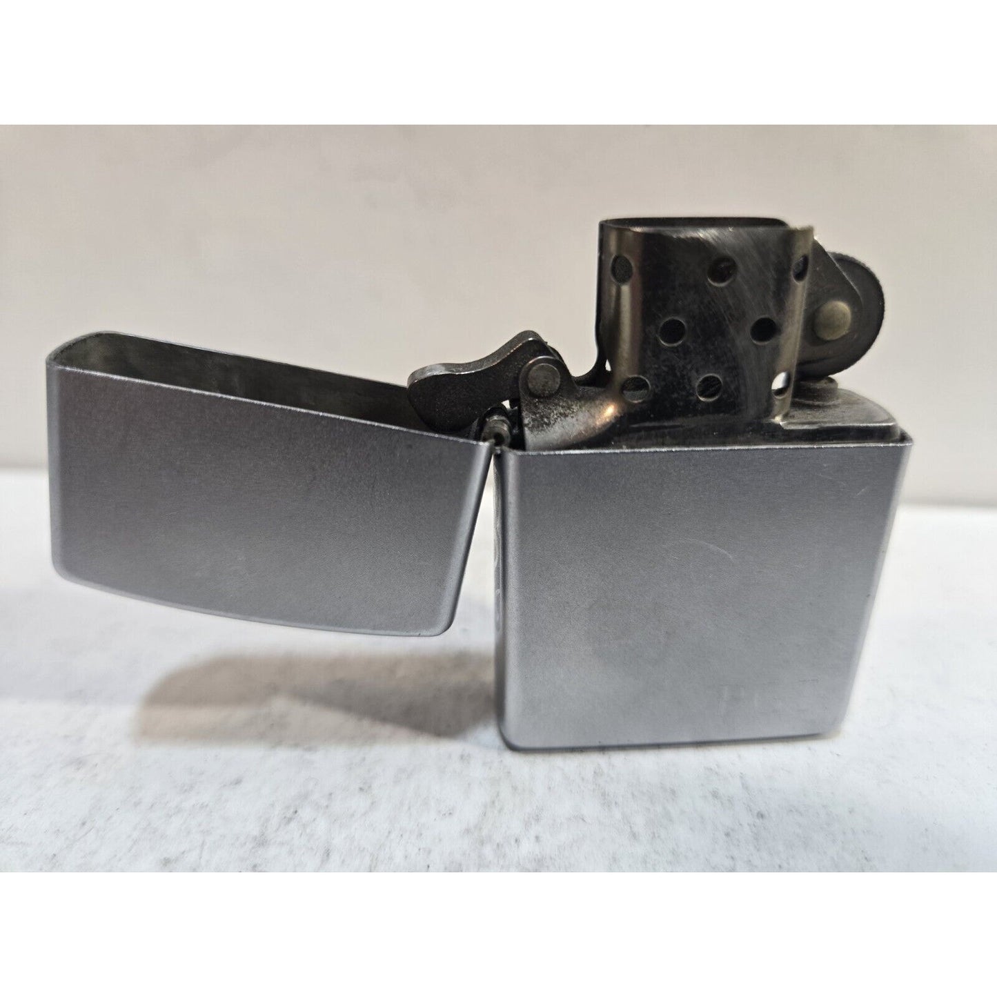 Zippo Genuine Windproof Working Lighter Silver Tone, Filigree 7502/33