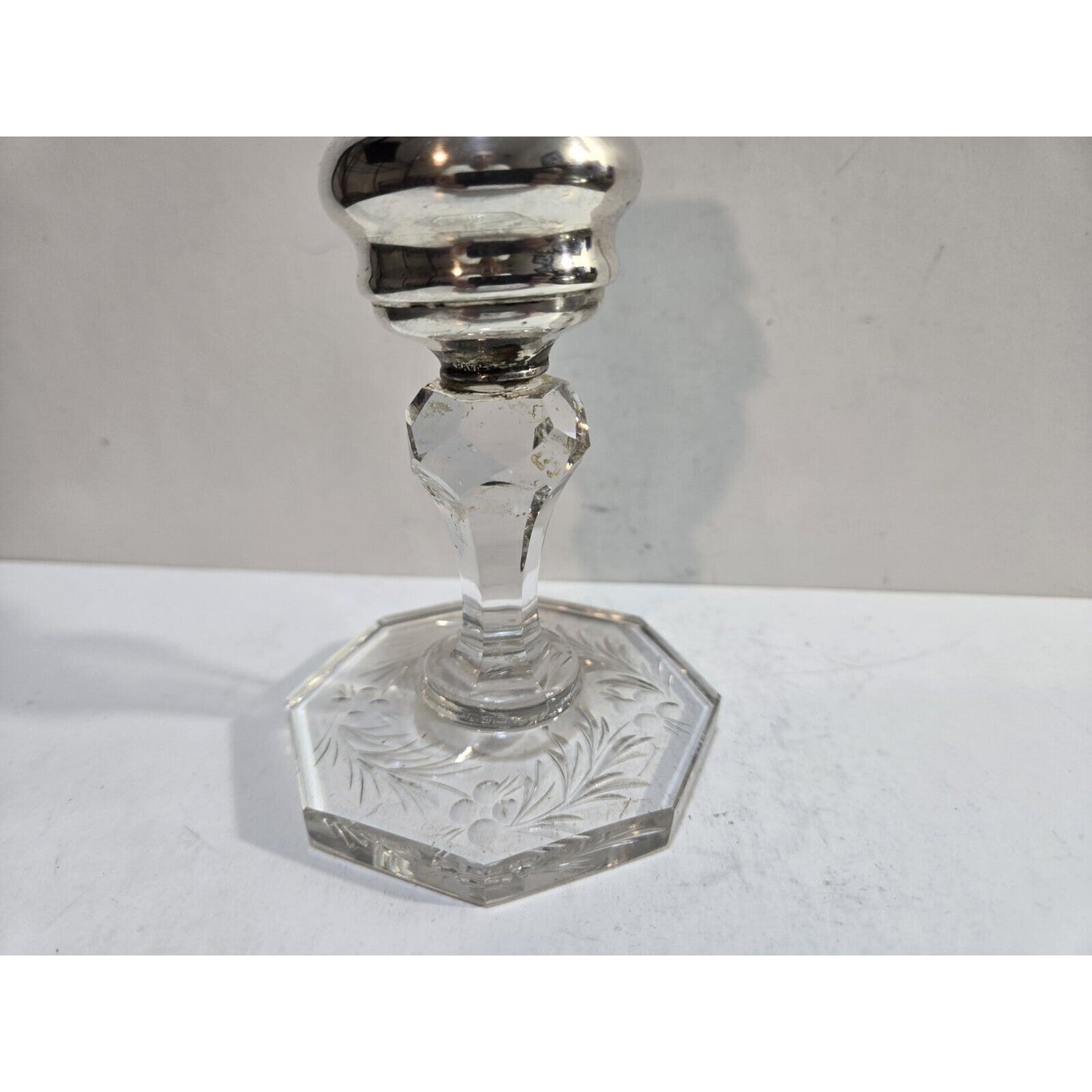 Working Vintage Thorens Crystal Glass Base Table Lighter Single Claw 7567/40