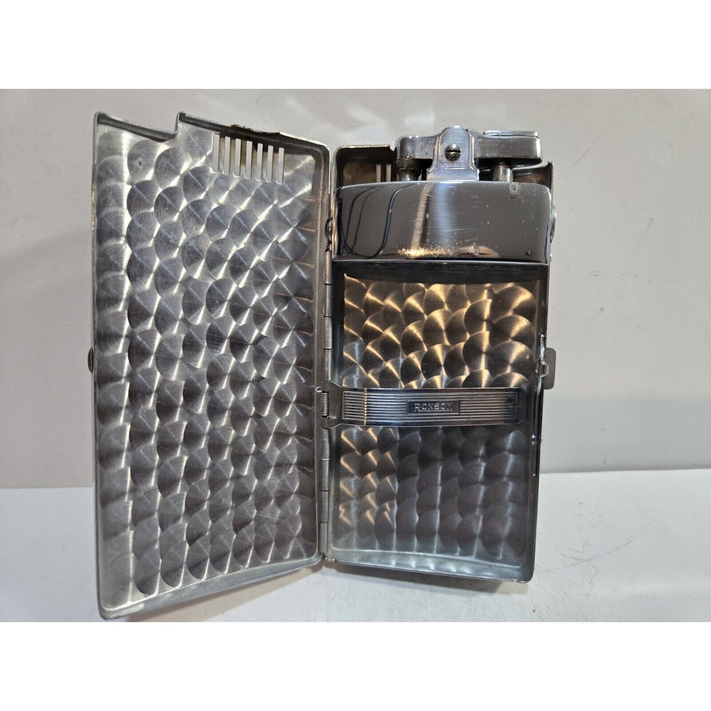 Vintage Working Ronson Pal Cigarette Case LIGHTER Black Violet Flower 7651/14