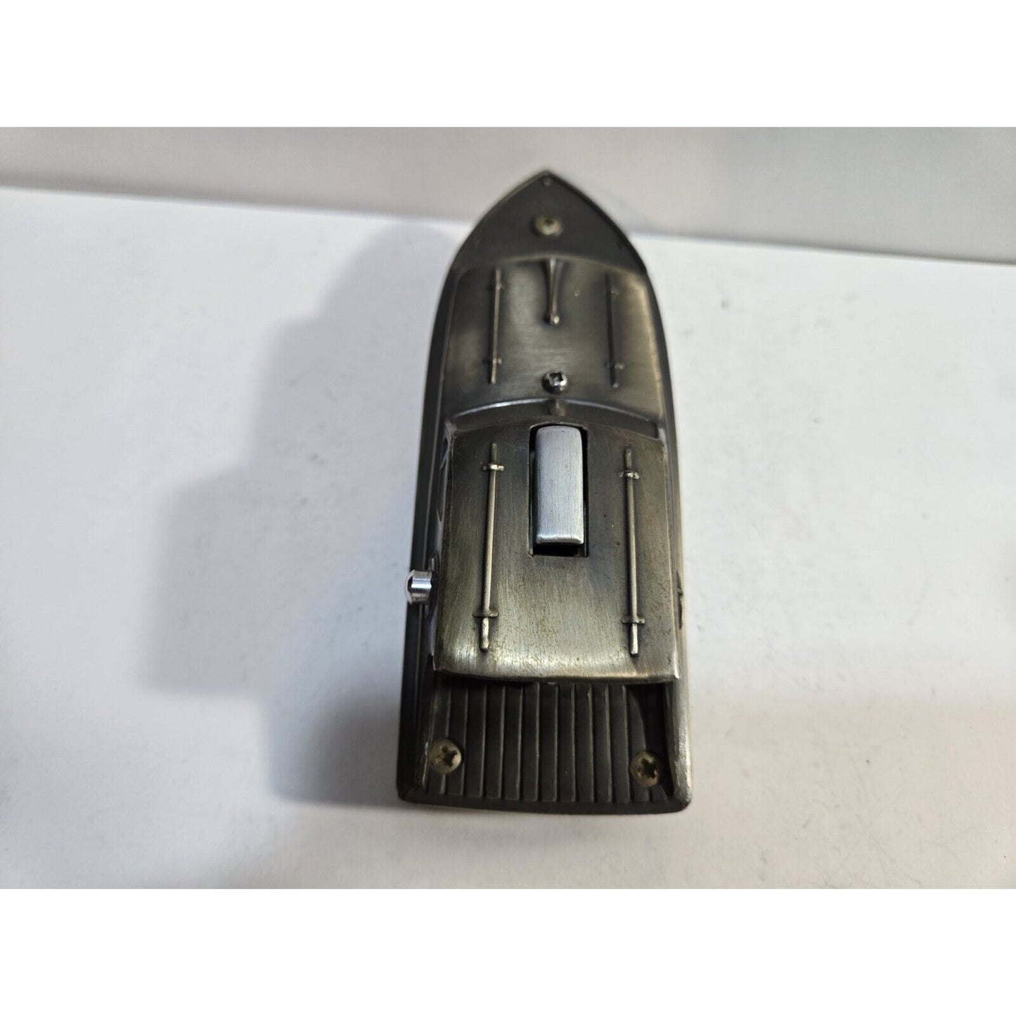 Working VINTAGE SHIELDS NAUTICAL CABIN CRUISER BOAT METAL TABLE LIGHTER 7225/40