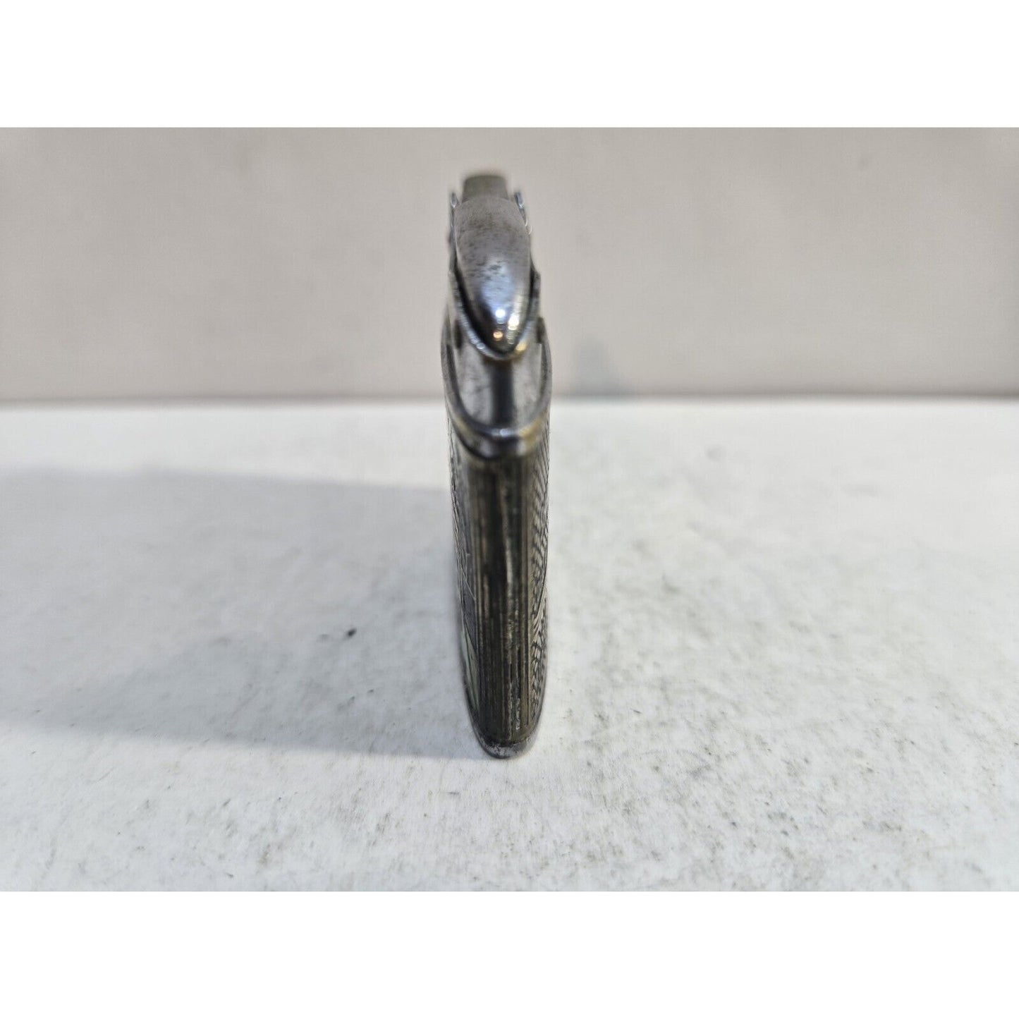 Working Vintage SHAMROCK Advertising Lighter Penguin 7467/32