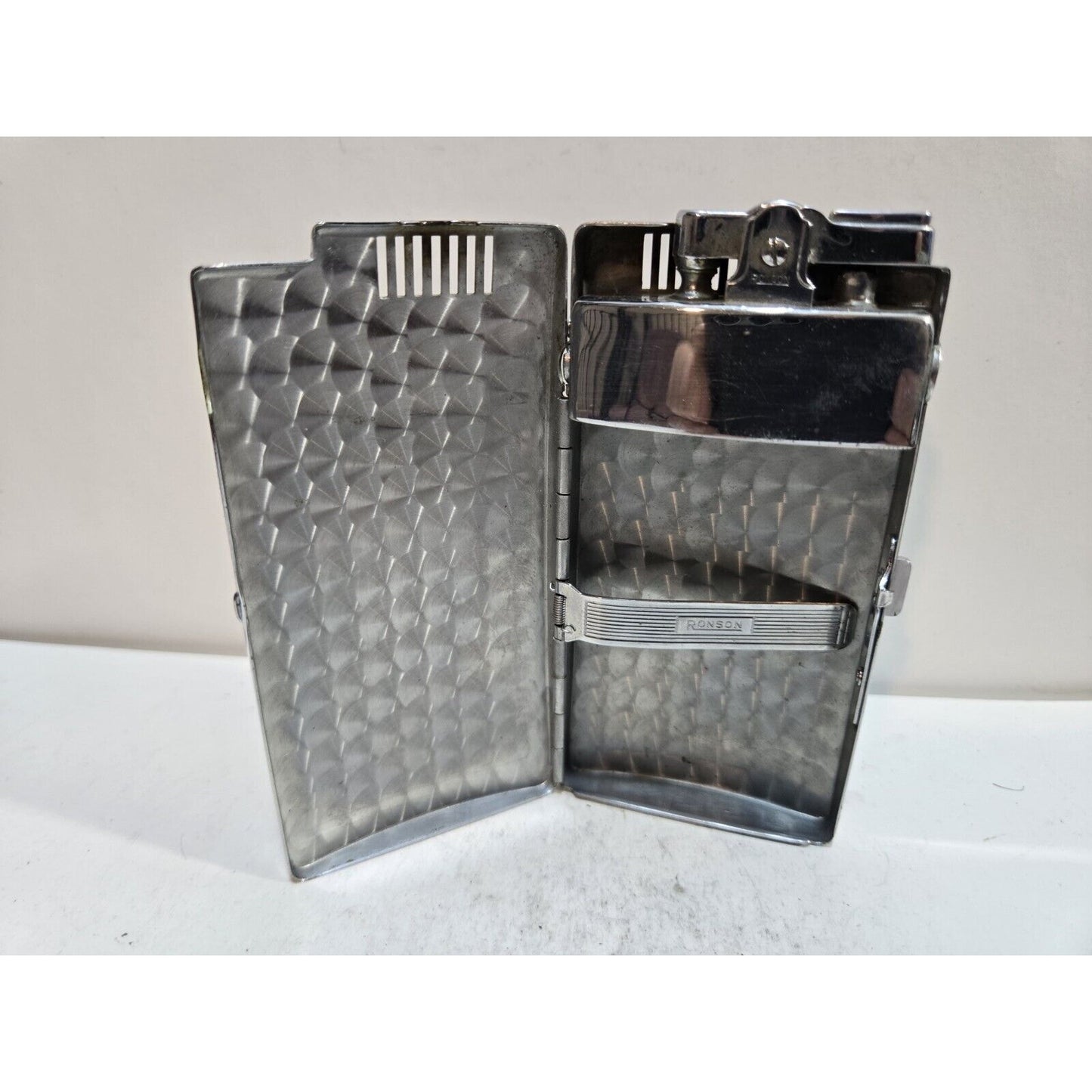 Vintage Working Ronson Pal Cigarette Case LIGHTER Black Violet Flower 7404/14