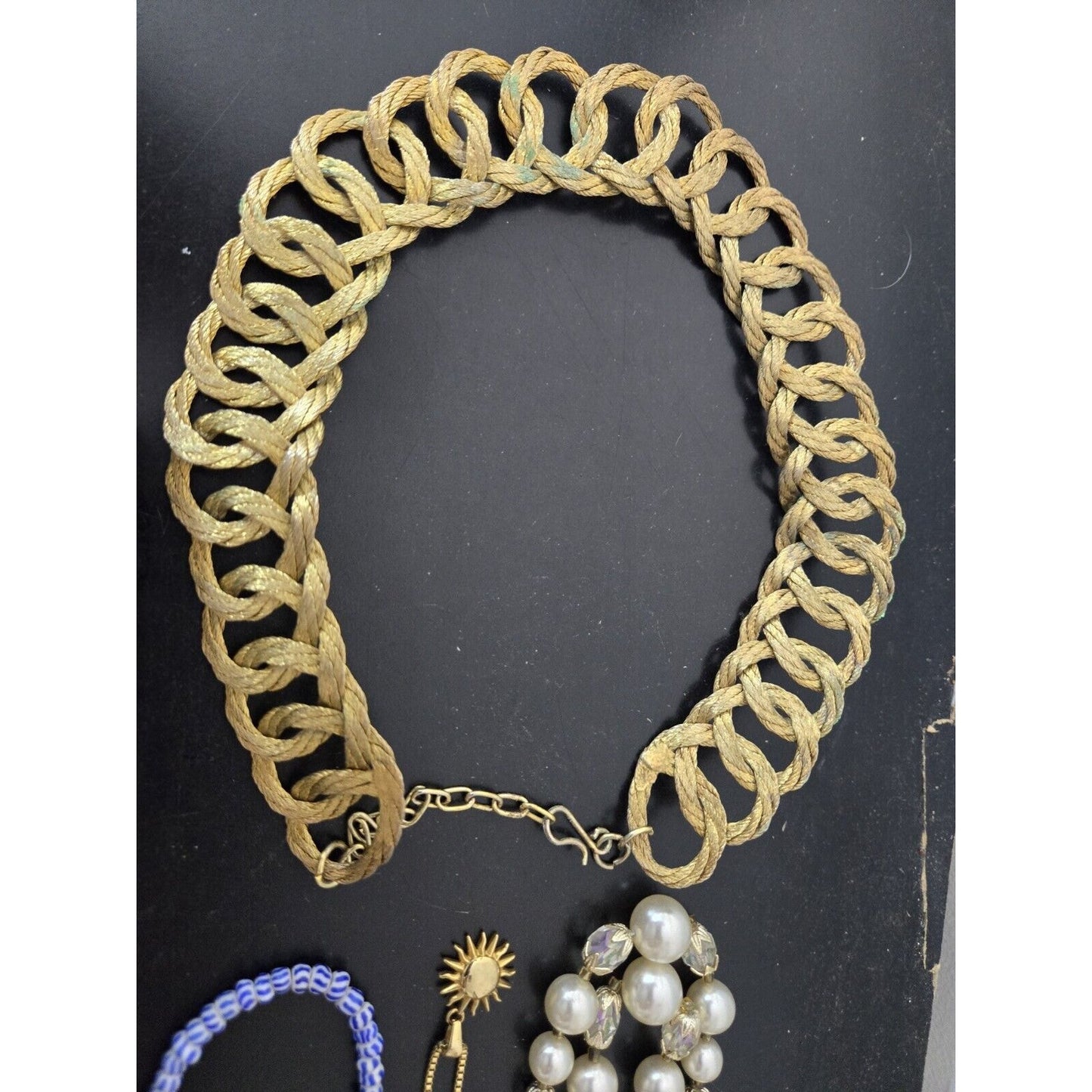 VINTAGE MIXED LOT LADY CUSTOM JEWELRY NECKLACE