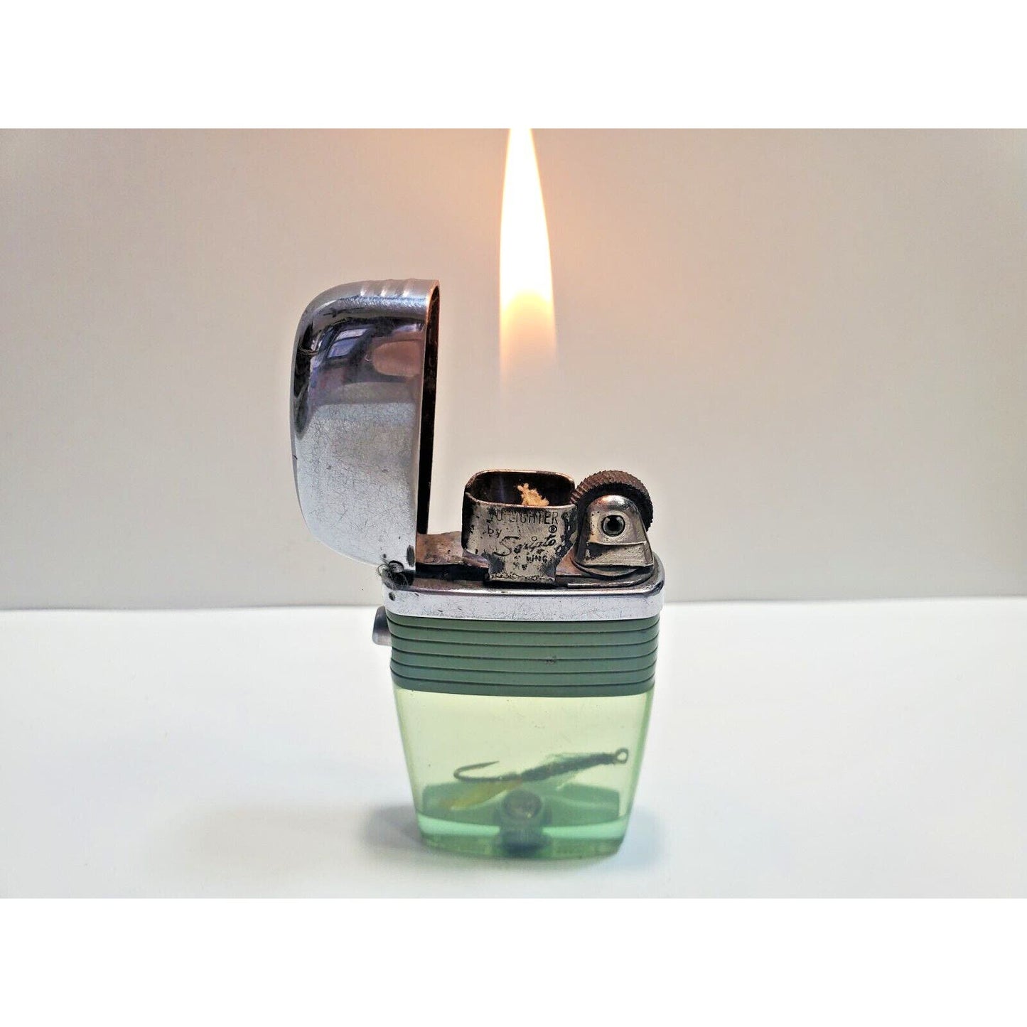 Working Vintage Scripto Vu Lighter Fly Fishing Hook Lure 6536/29