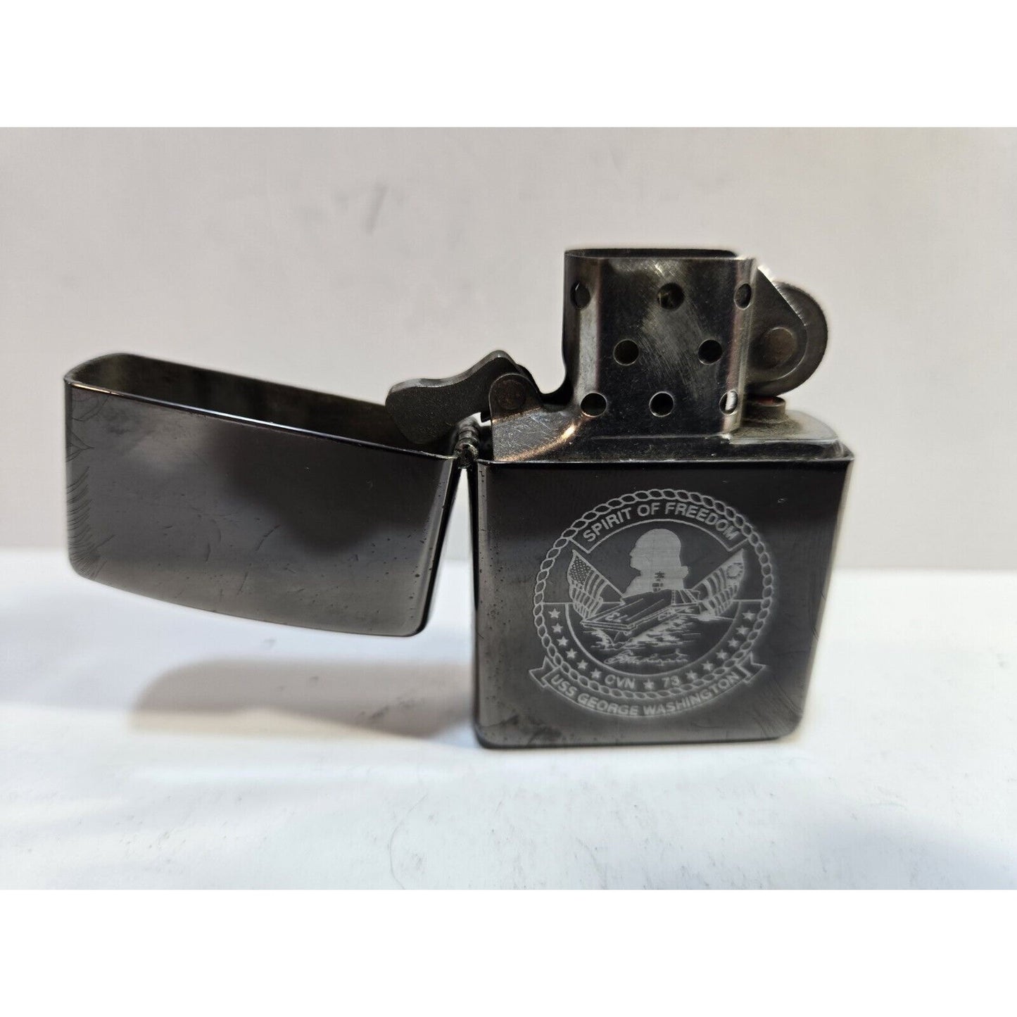 Vintage Working US Navy USS GEORGE WASHINGTON CVN-73 Zippo Lighter 6848/33