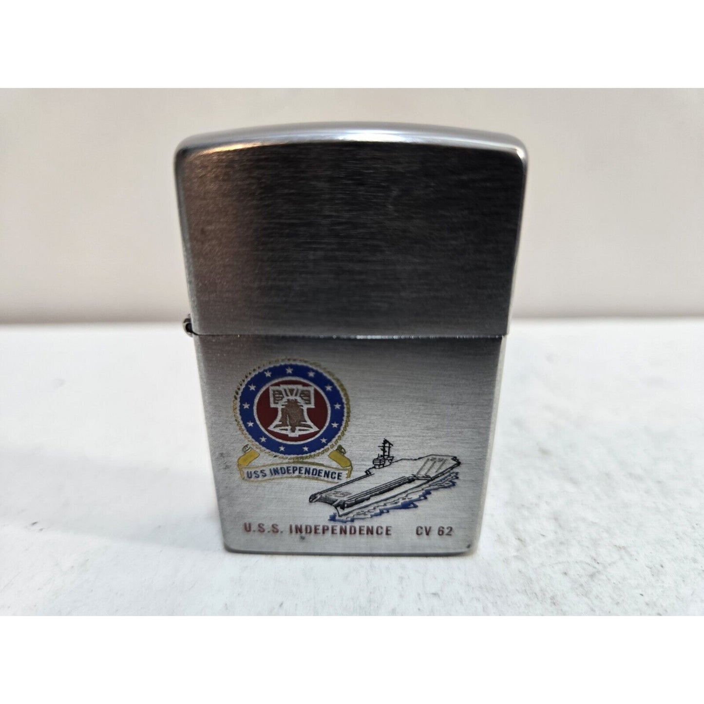 NOS Vintage Zippo Lighter USS INDEPENDENCE CV62 Aircraft Carrier NAVY 7420/33