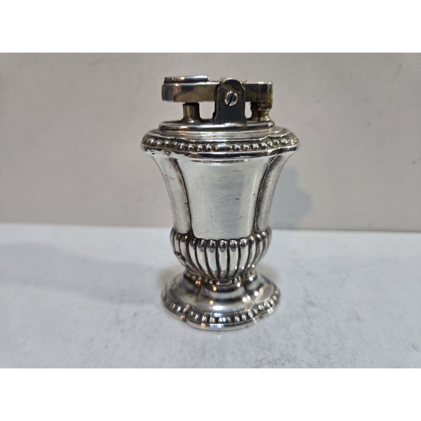 Working Vintage Silver Plated Ronson Mayfair Table Lighter 7681/13