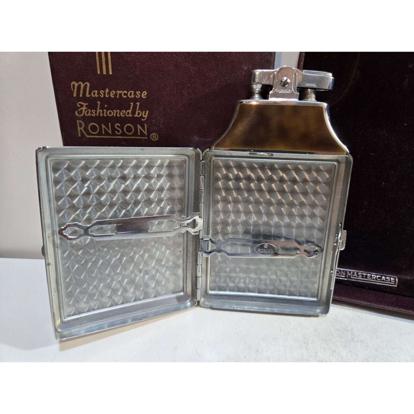 Working Ronson Mastercase Enamel Cigarette Case Lighter Original Case 7163/4
