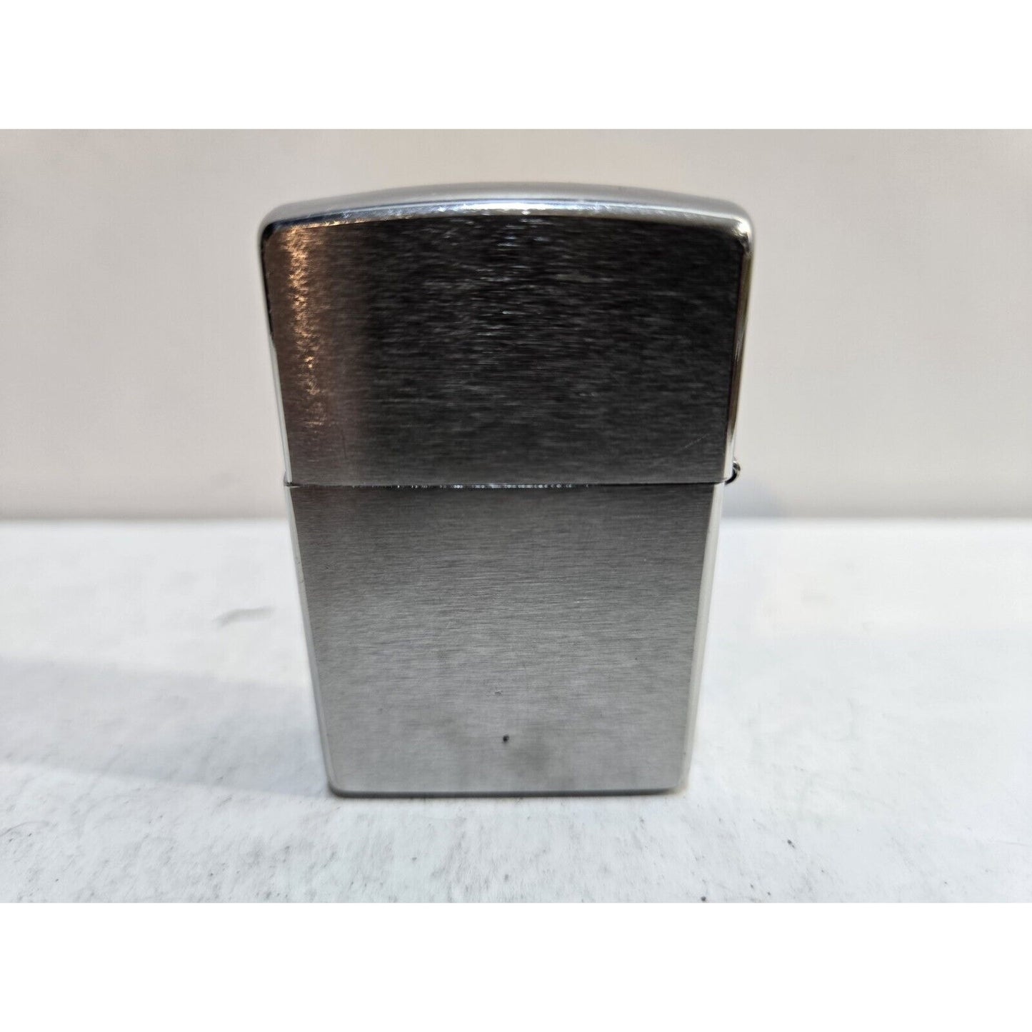 Working Zippo Windproof American Flag Lighter Made In USA 2012 7220/33