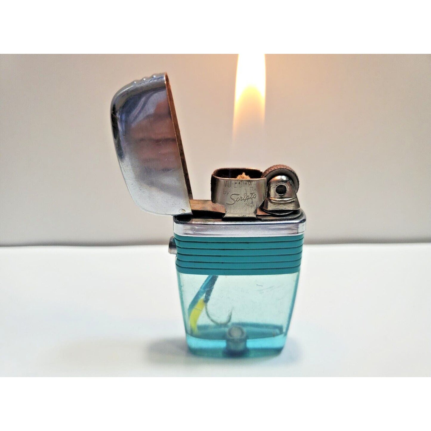 Working Vintage Scripto Vu Lighter Fly Fishing Hook Lure 6535/29