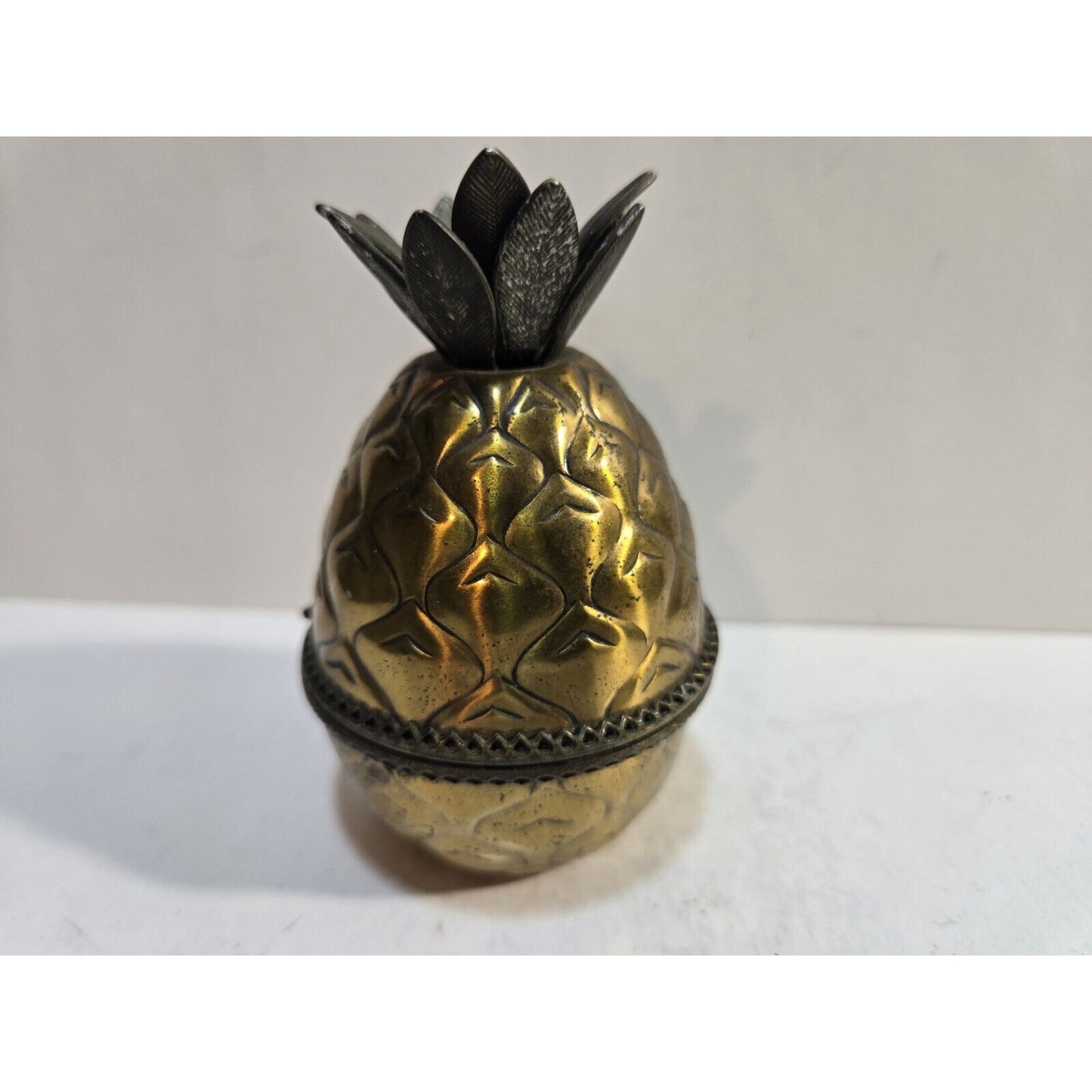 Working Vintage Evans Pineapple Table Gold Tone Lighter 7587/13