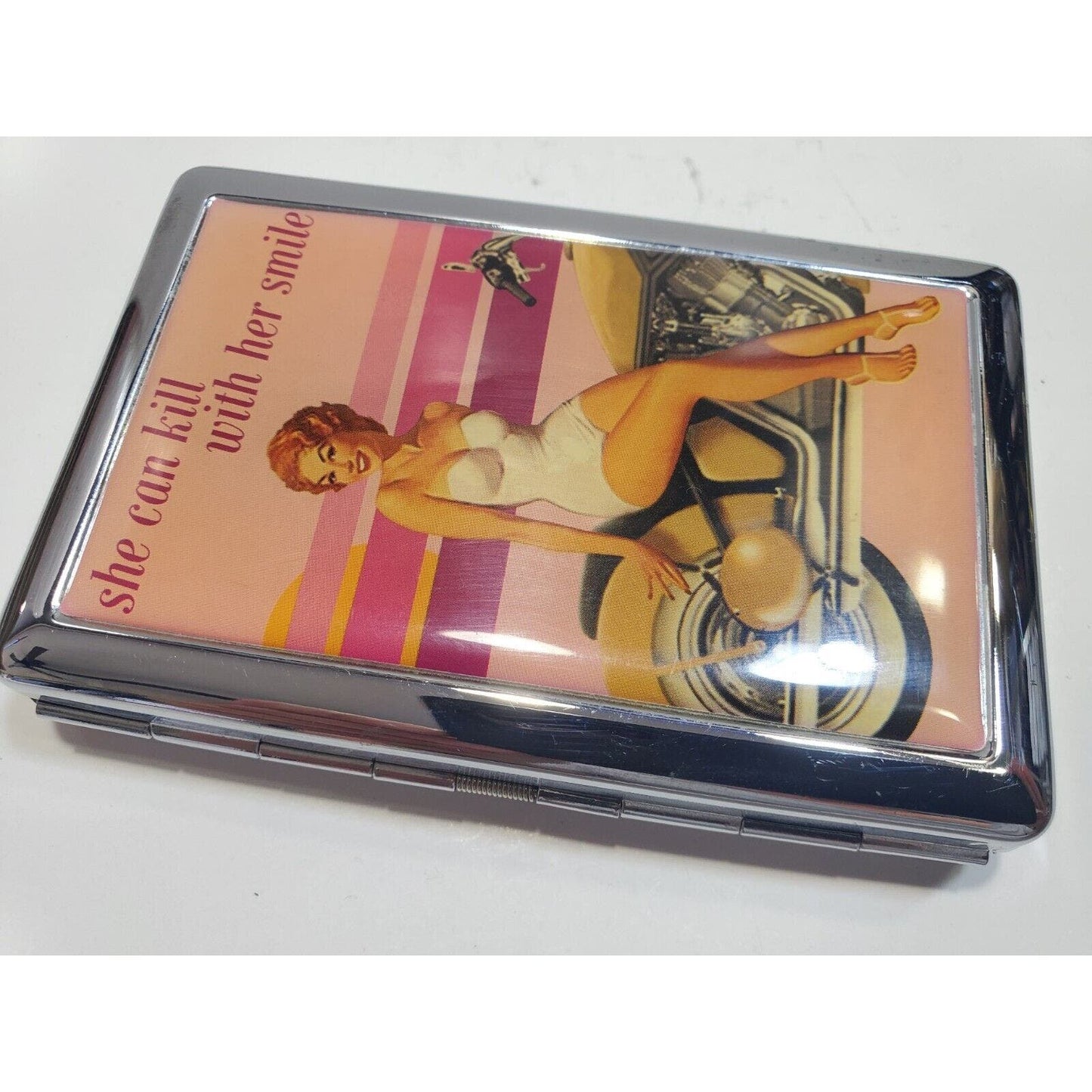 Pin Up Girl 100's Size Cigarette Case, She Can Kill With Her Smile 3x4" 6547/19