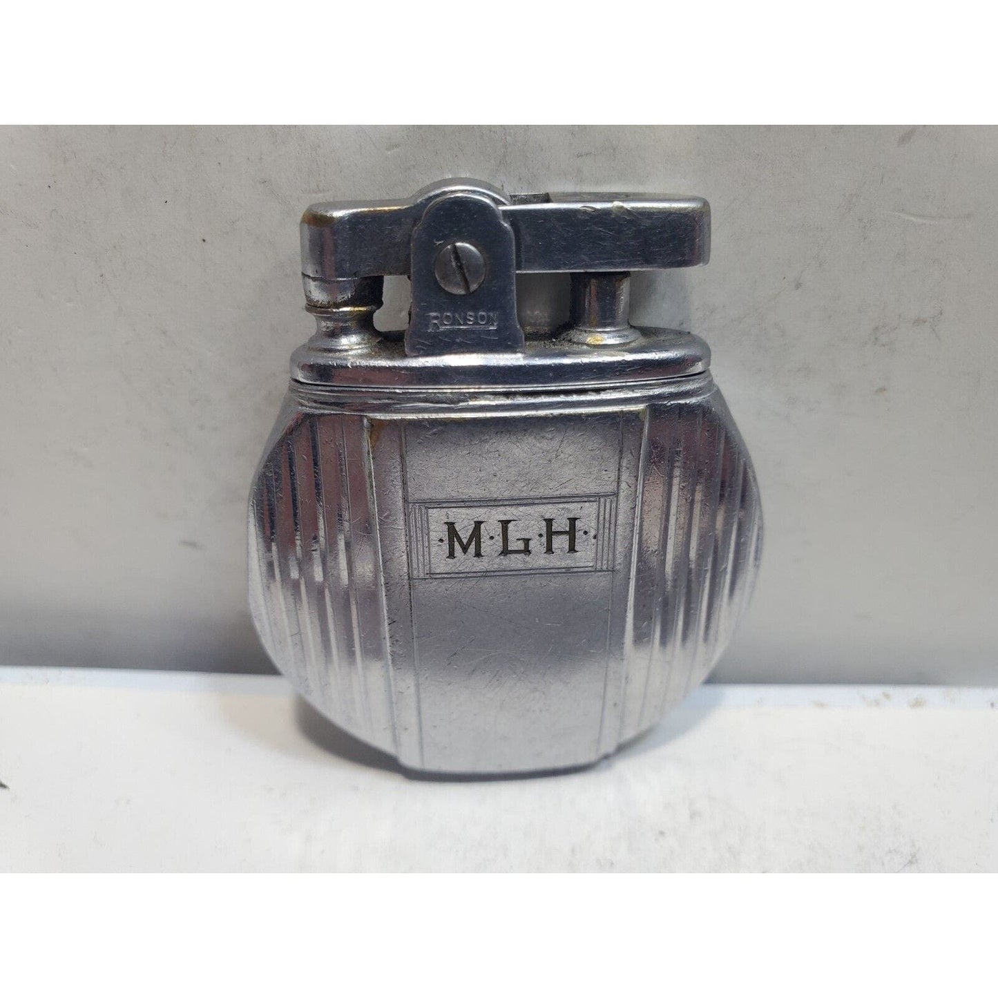 Working Vintage REGENT Ronson Round Silver Lighter / Rondette Model 6446/26