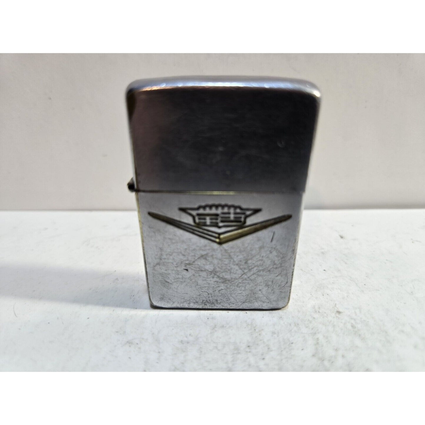 Vintage Working ZIPPO Cadillac Logo Lighter Pat 2517191 7292/33
