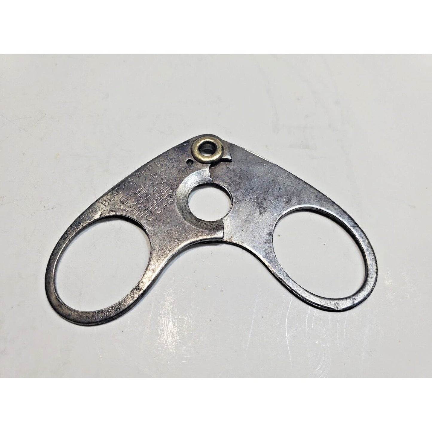 NATIONAL 5 cent CIGAR Black & White POCKET CIGAR CUTTER 6344/6