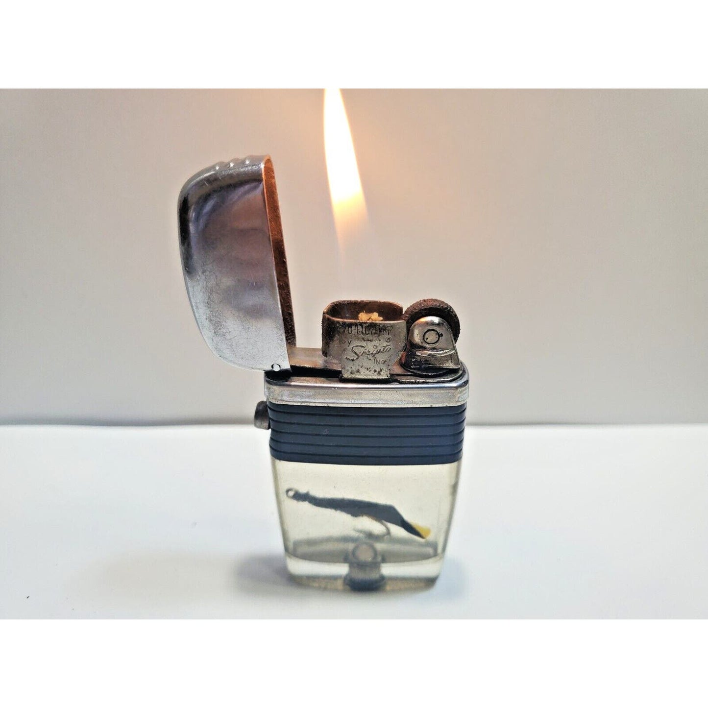 Working Vintage Scripto Vu Lighter Fly Fishing Hook Lure 6532/29