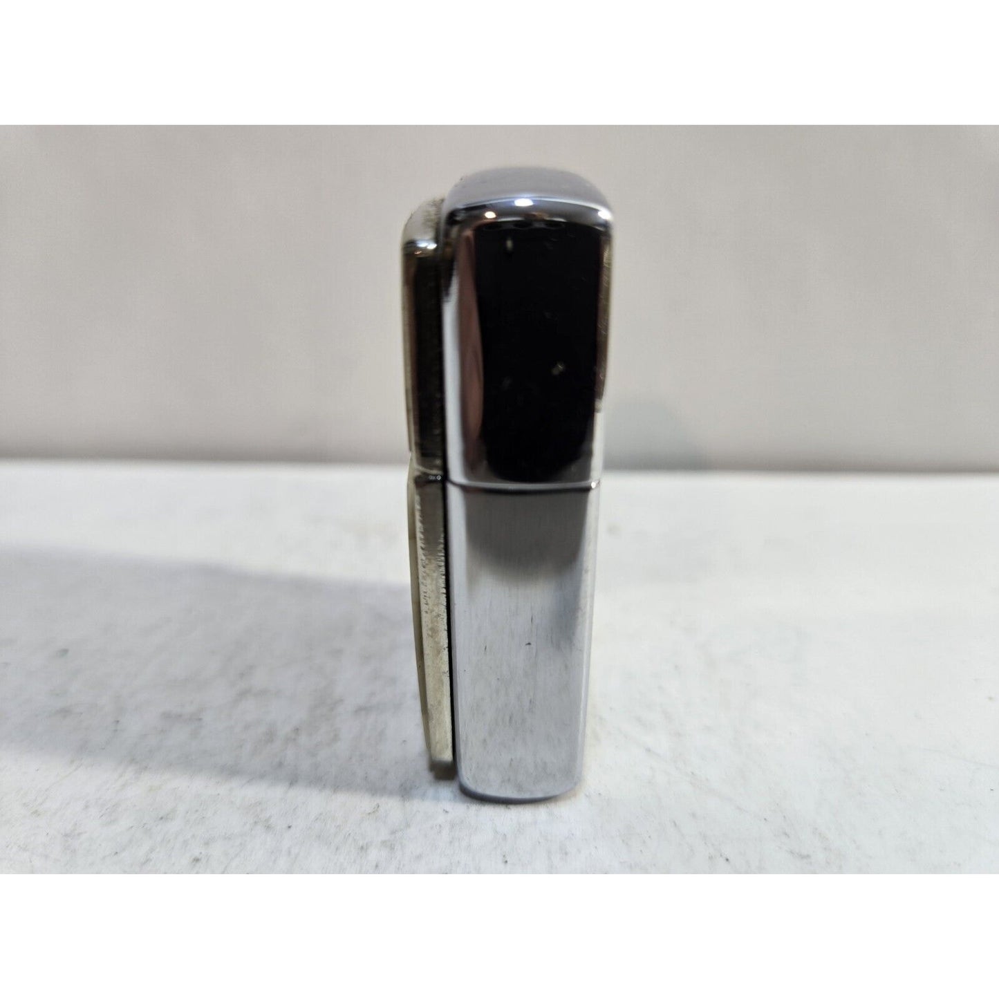 Working Vintg 2004 Zippo Lighter Mother Of Pearl Sea Weave Square White 7221/33