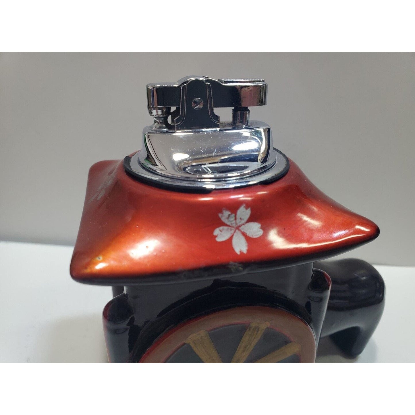 Vintage Working Art Deco Table Lighter Wagon Design. RARE 6589/40