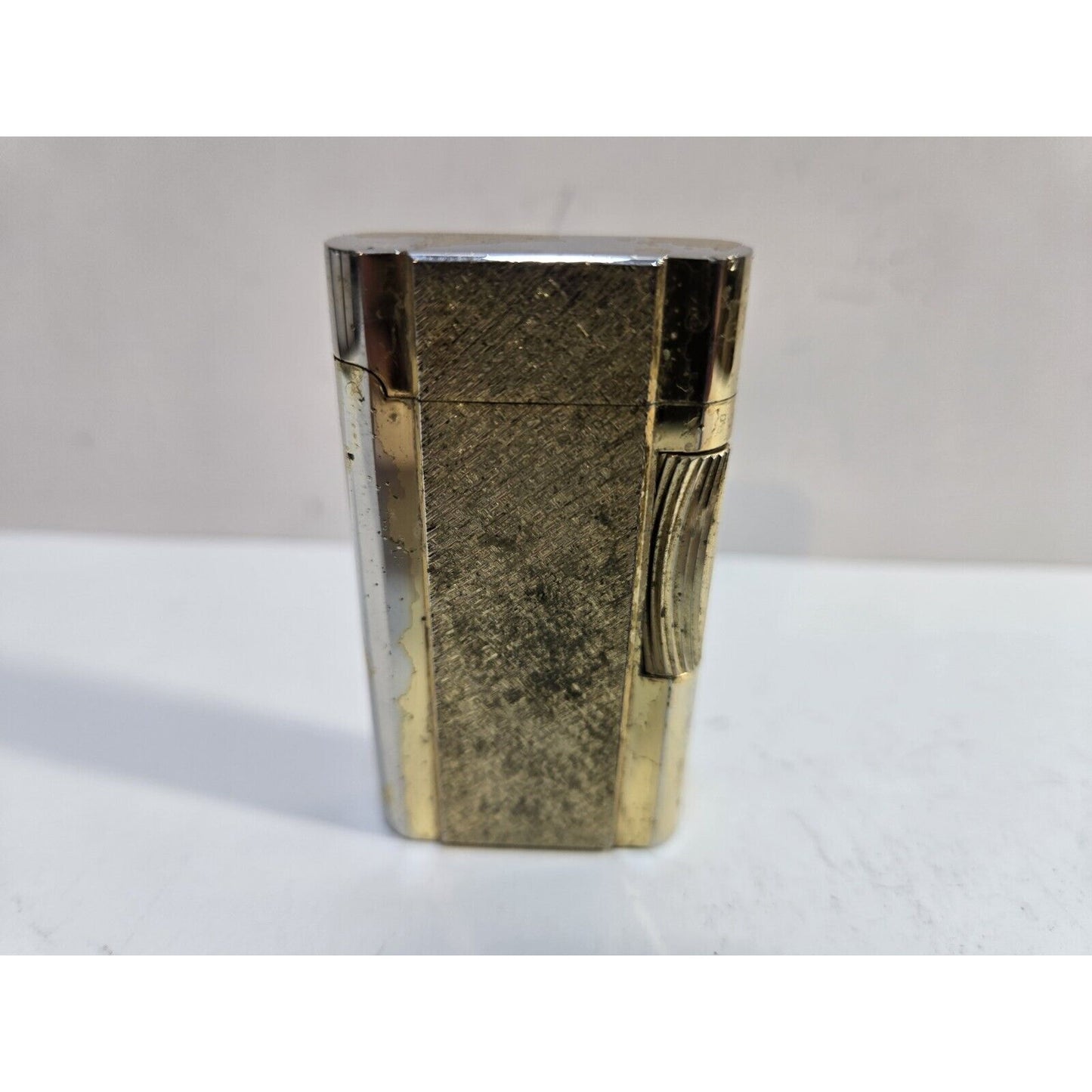 Vintage Zippo Contempo Gold Tone Butane Lighter 6852/33