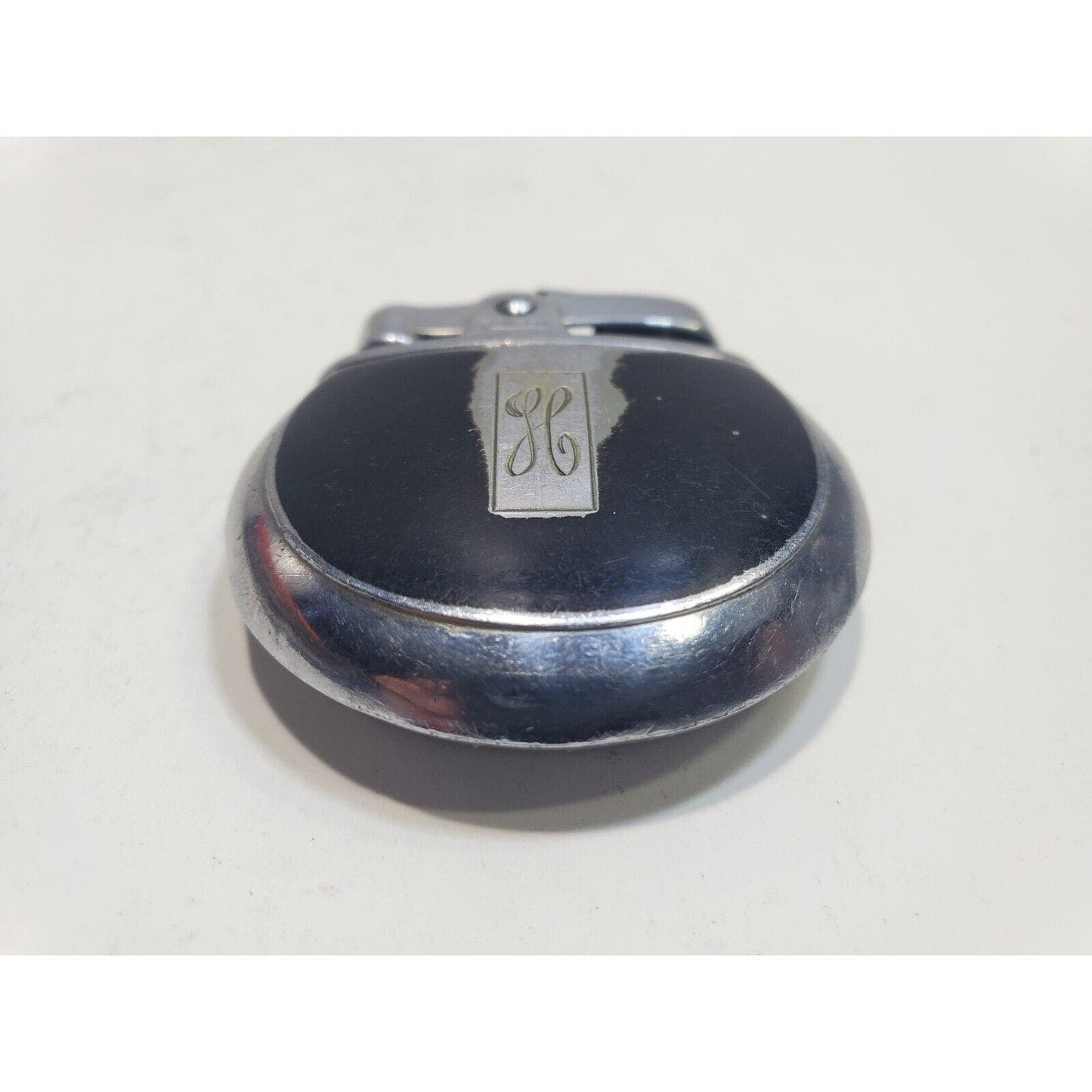 Vintage Working 1930's Ronson Rondette Enamel & Silver Tone Lighter 6438/26