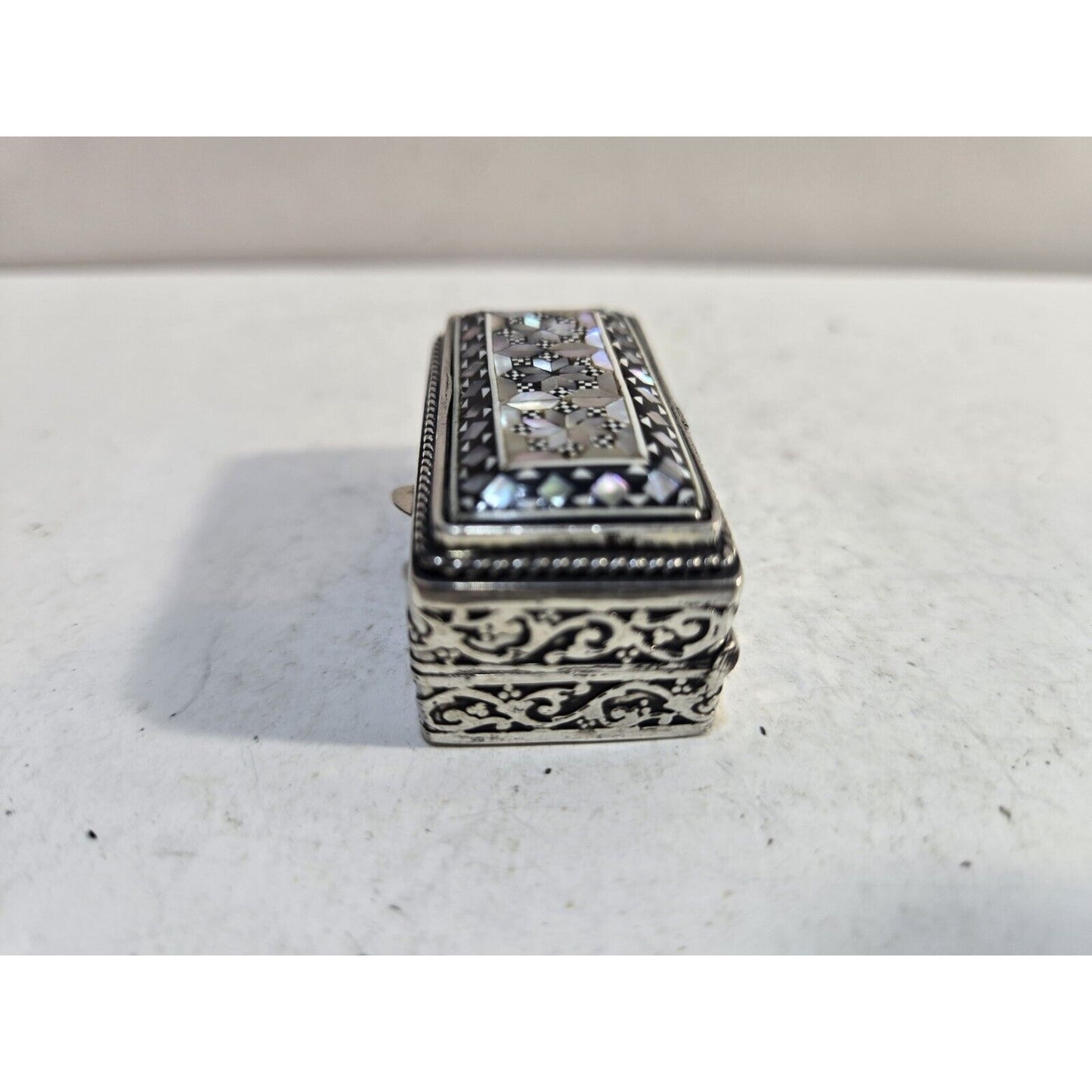 Vintage Sterling Silver & Mother Of Pearl Abalone Trinket Pill Snuff Box Case