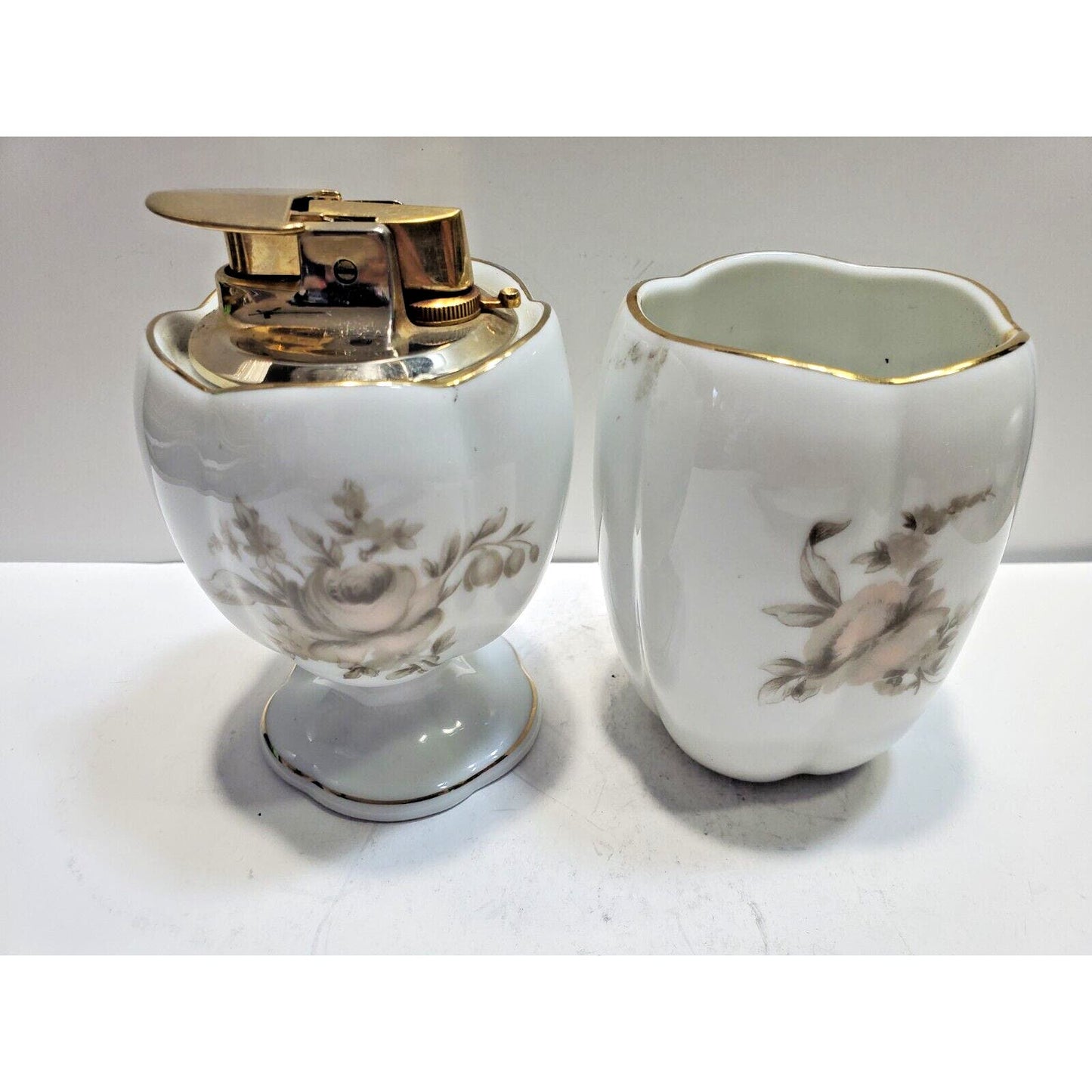 Working Vintage Ronson VARAFLAME COLONIAL Rose Lighter & Cigarette Holder