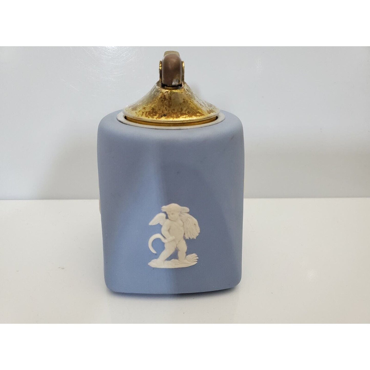 VINTAGE WORKING 1957 WEDGEWOOD BLUE JASPERWARE RONSON / EVANS LIGHTER 3785/13