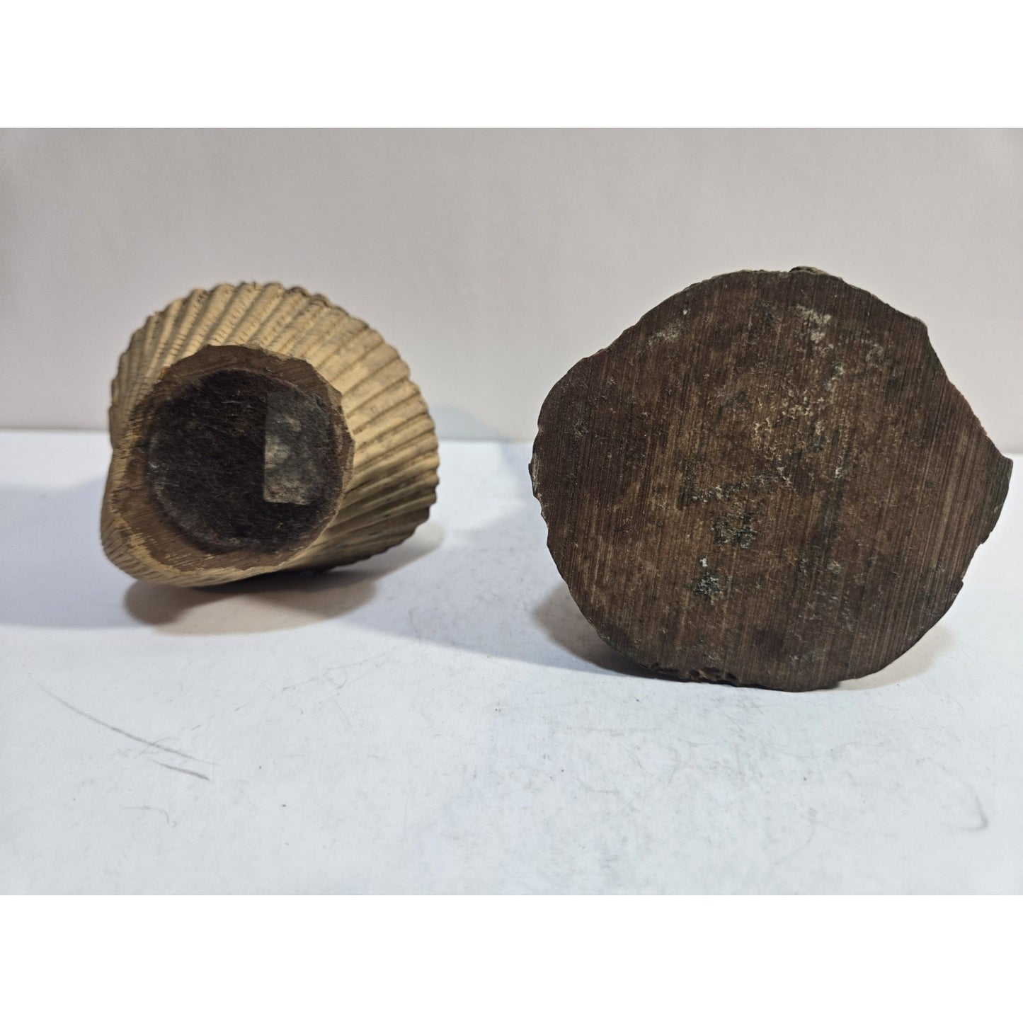 Lot 2 Vintage Tom Clark Gnome Figurines